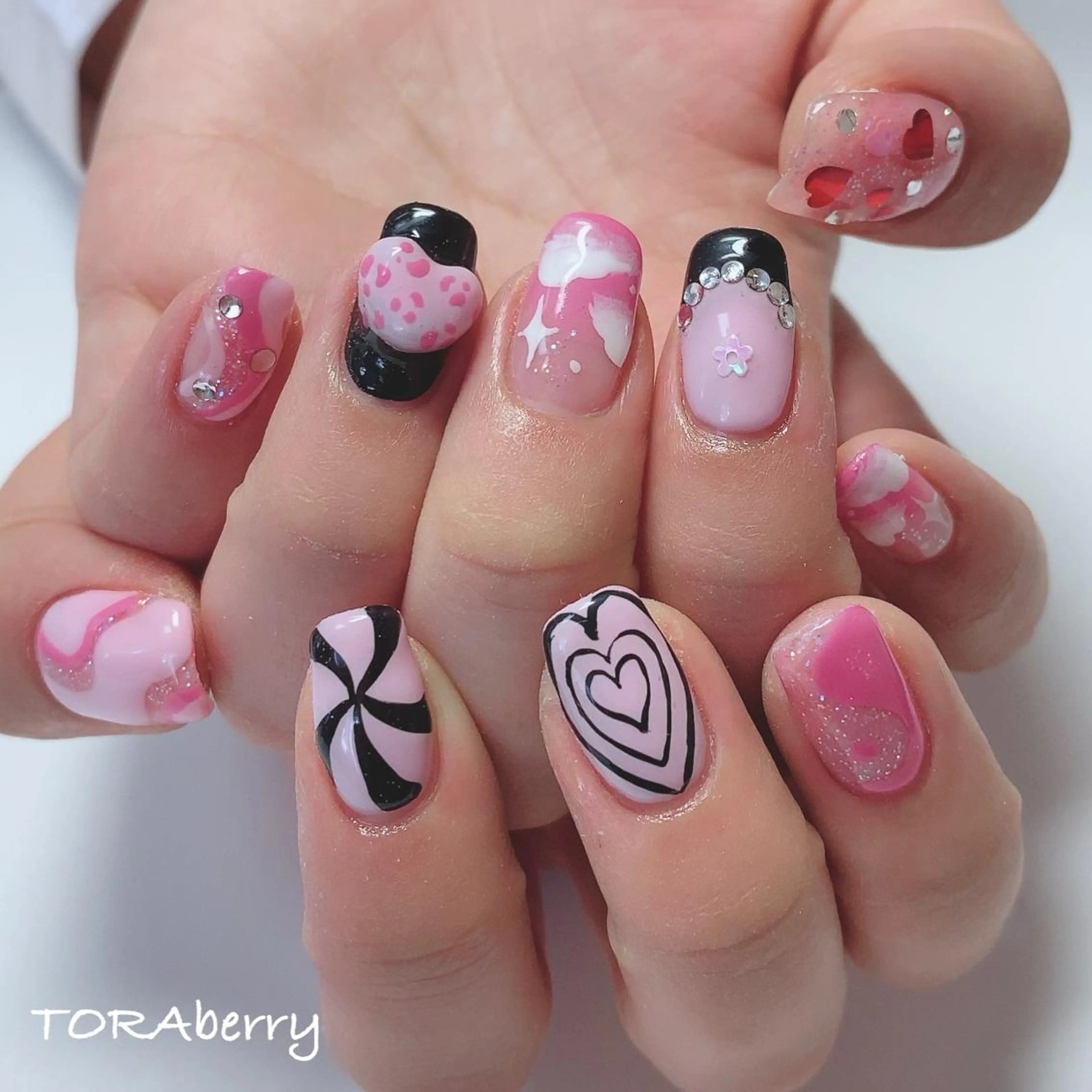 ネイル ネイリスト なつみのネイルデザイン