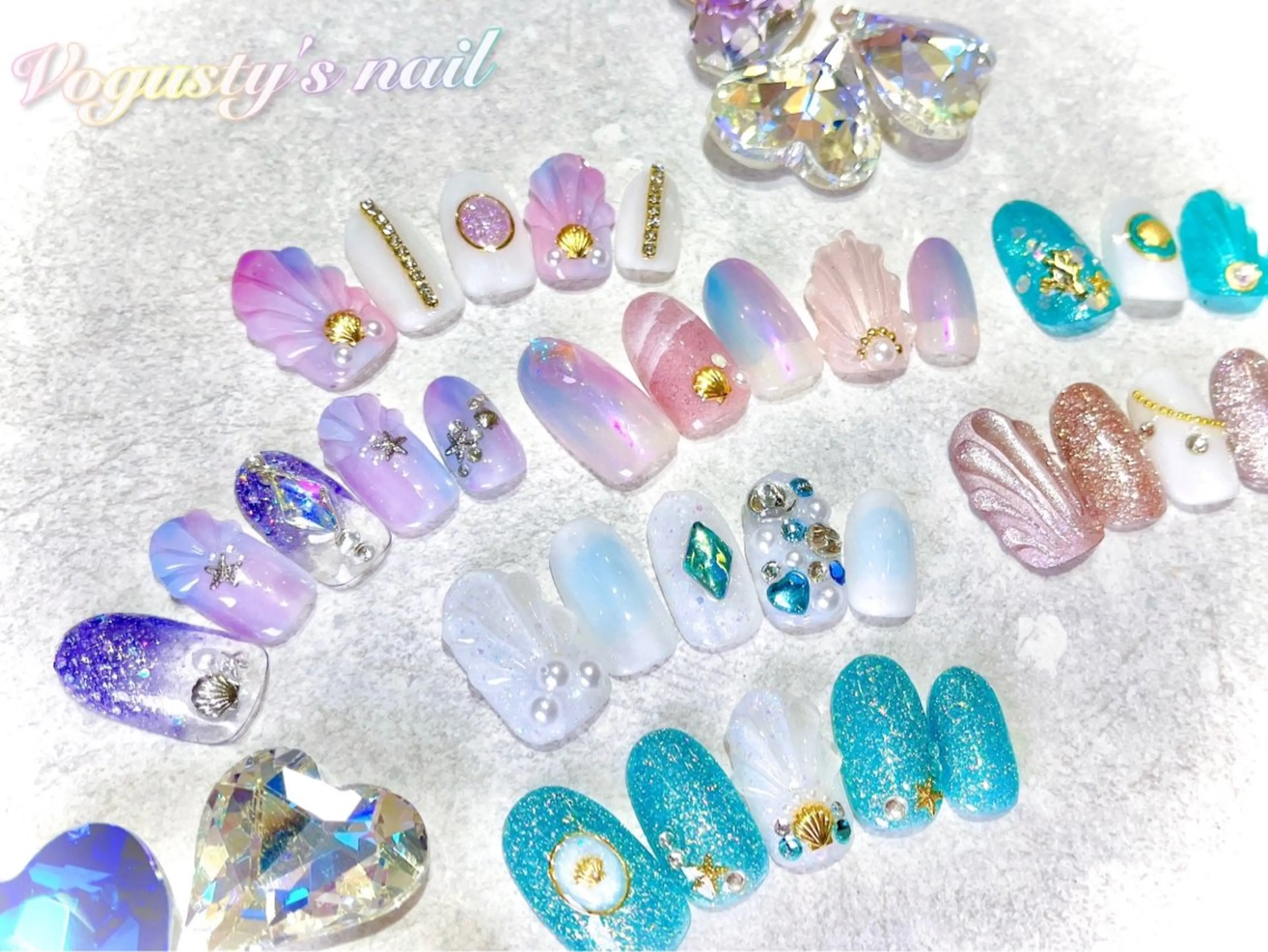 ネイル Vogusty's Nail鶴見店 髙橋のネイルデザイン