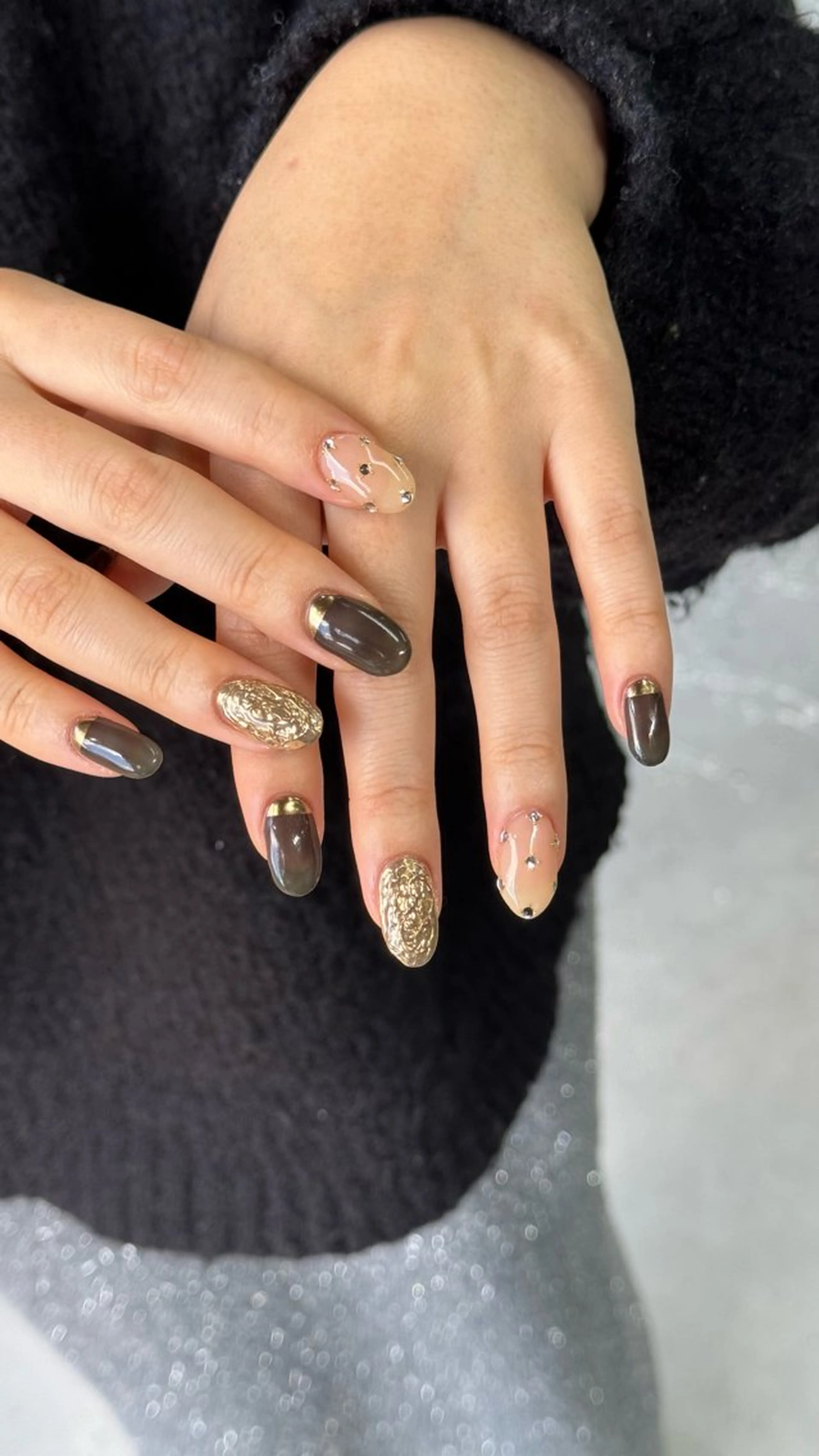 ネイル ストーンネイル ハンドネイル Momoka ネイリスト福岡/薬院のネイルデザイン