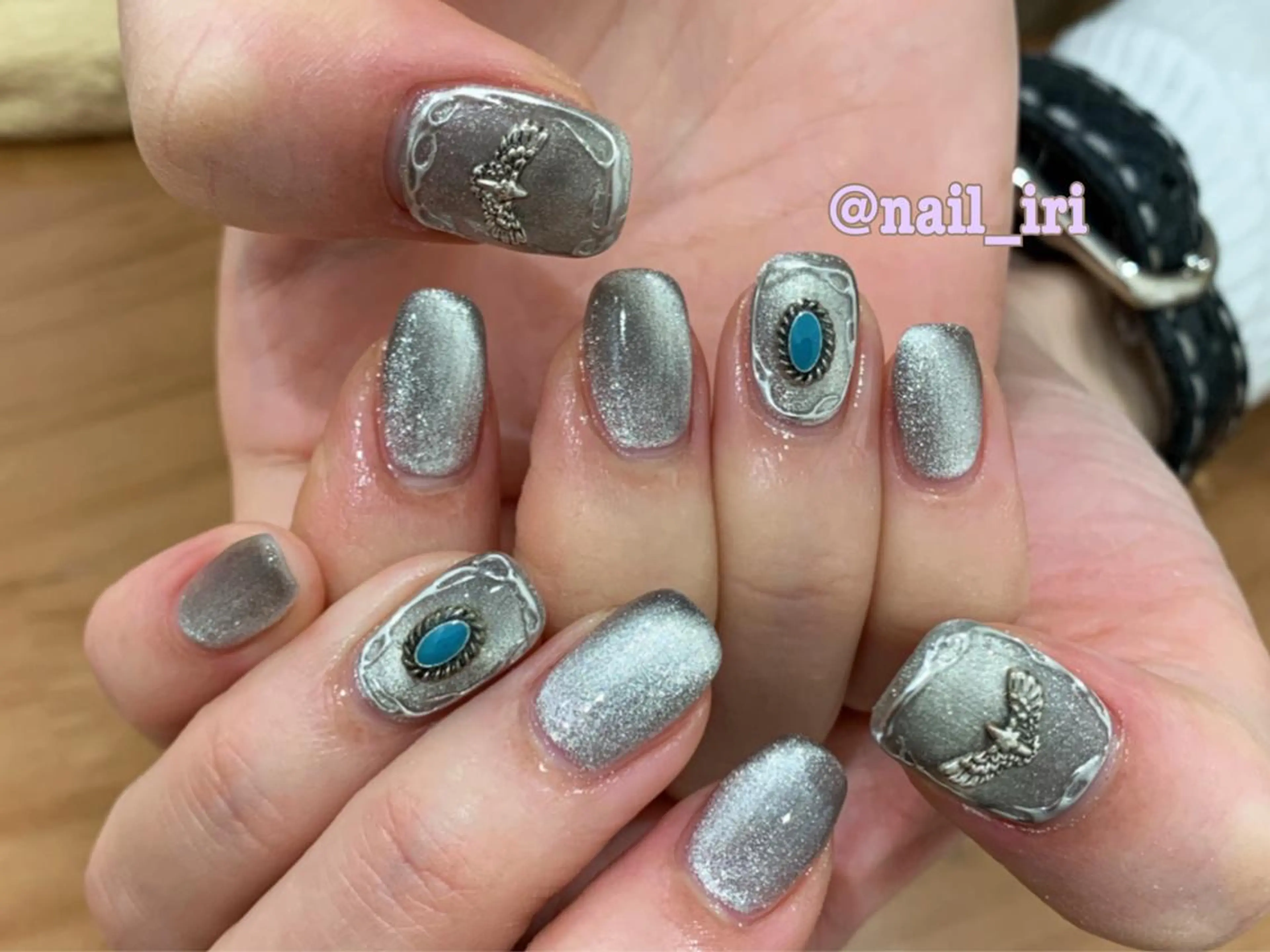 ネイル アートネイル マグネットネイル ハンドネイル 中川 愛理のネイルデザイン