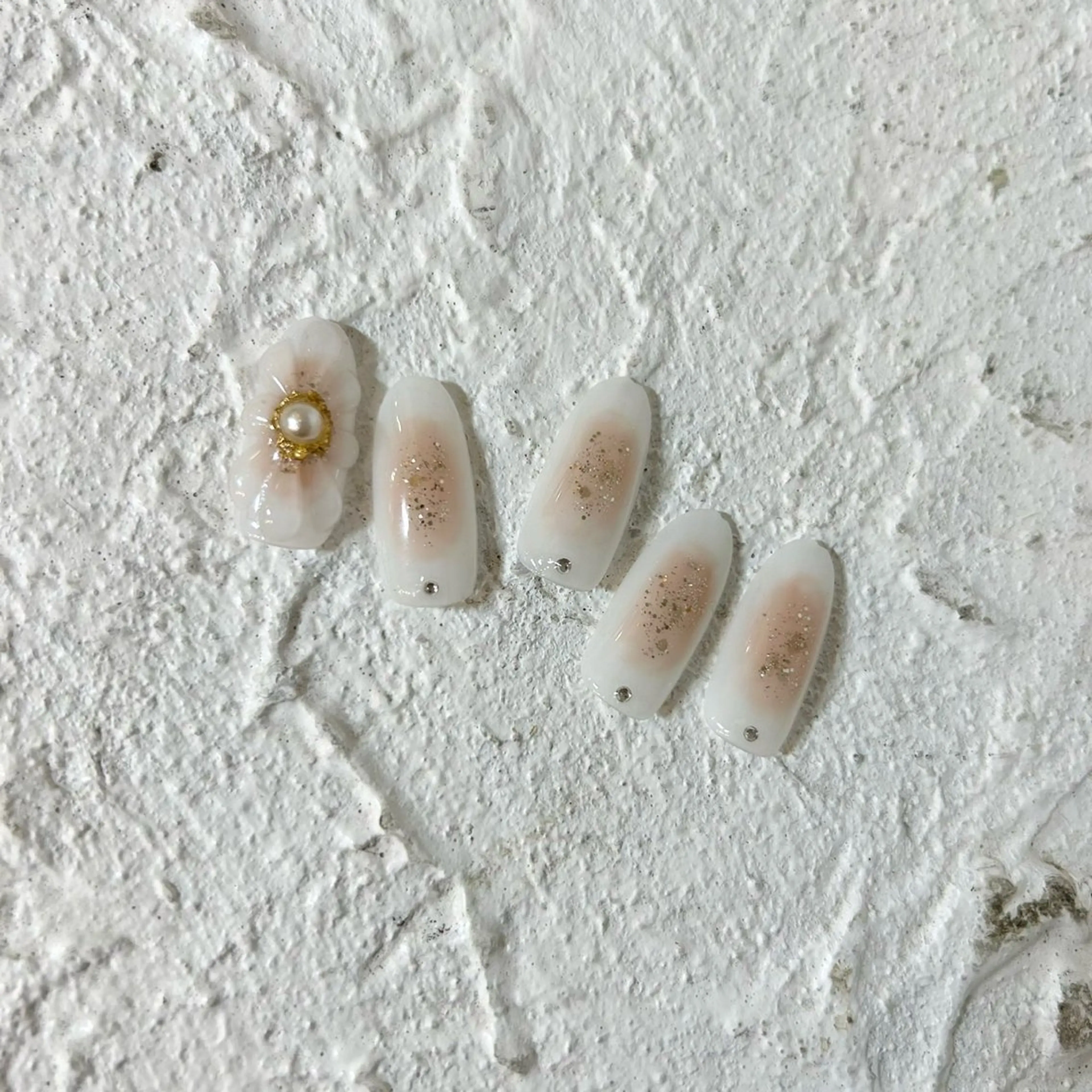 ネイル Silver Lunaのネイルデザイン