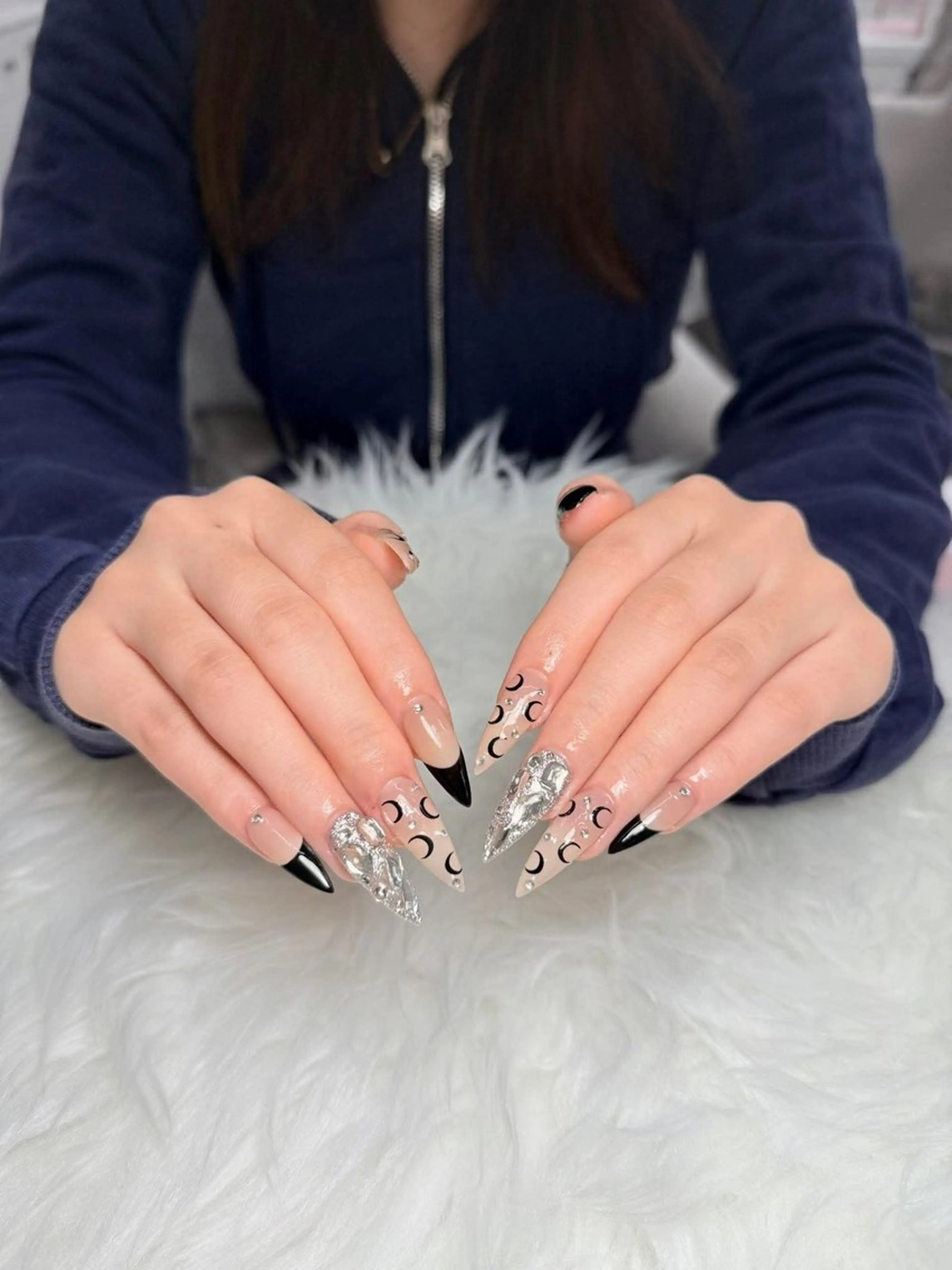 ネイル AURA NAIL 上前津のネイルデザイン