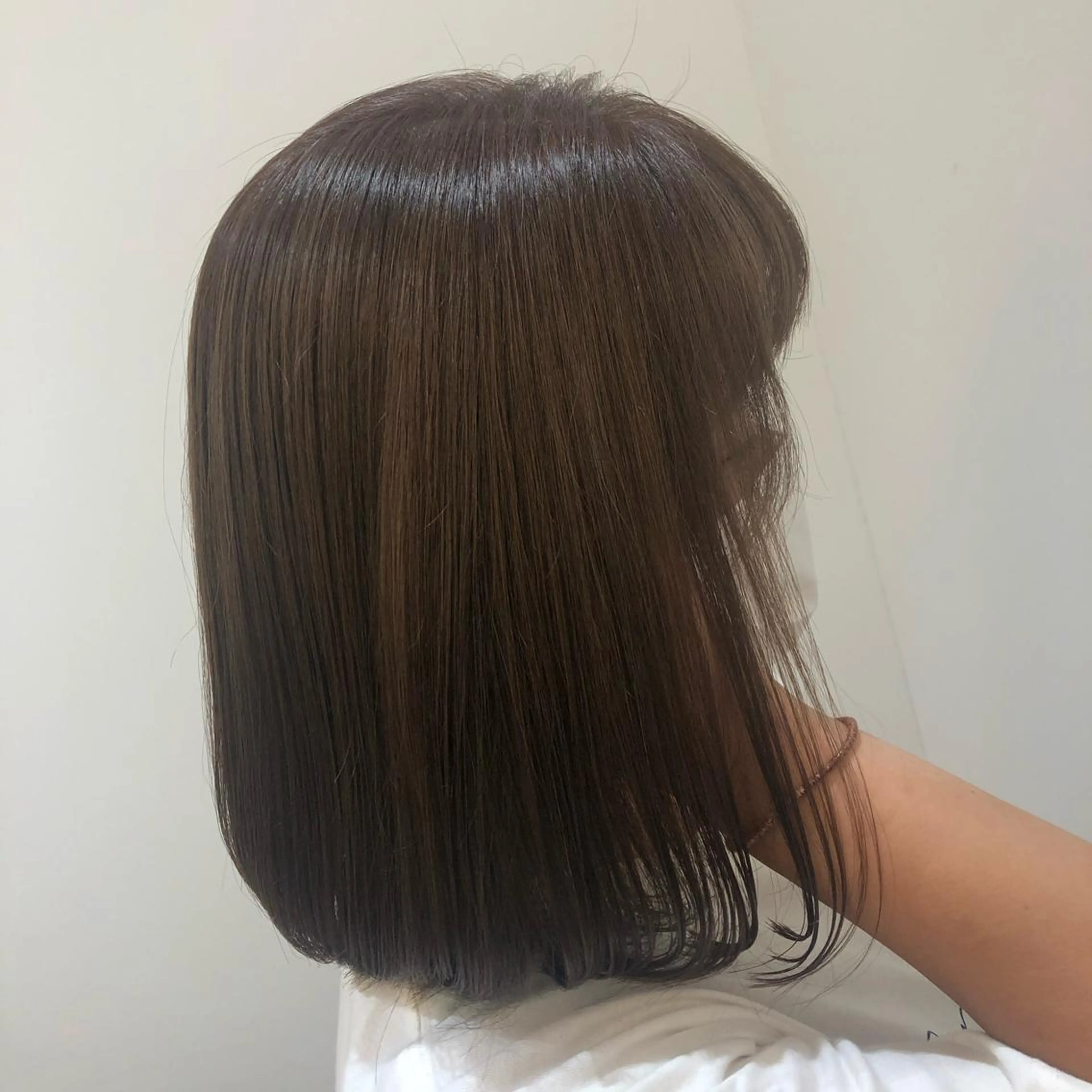 セミロング 銀座／レイヤーカット 🤍内野すみれのヘアスタイル
