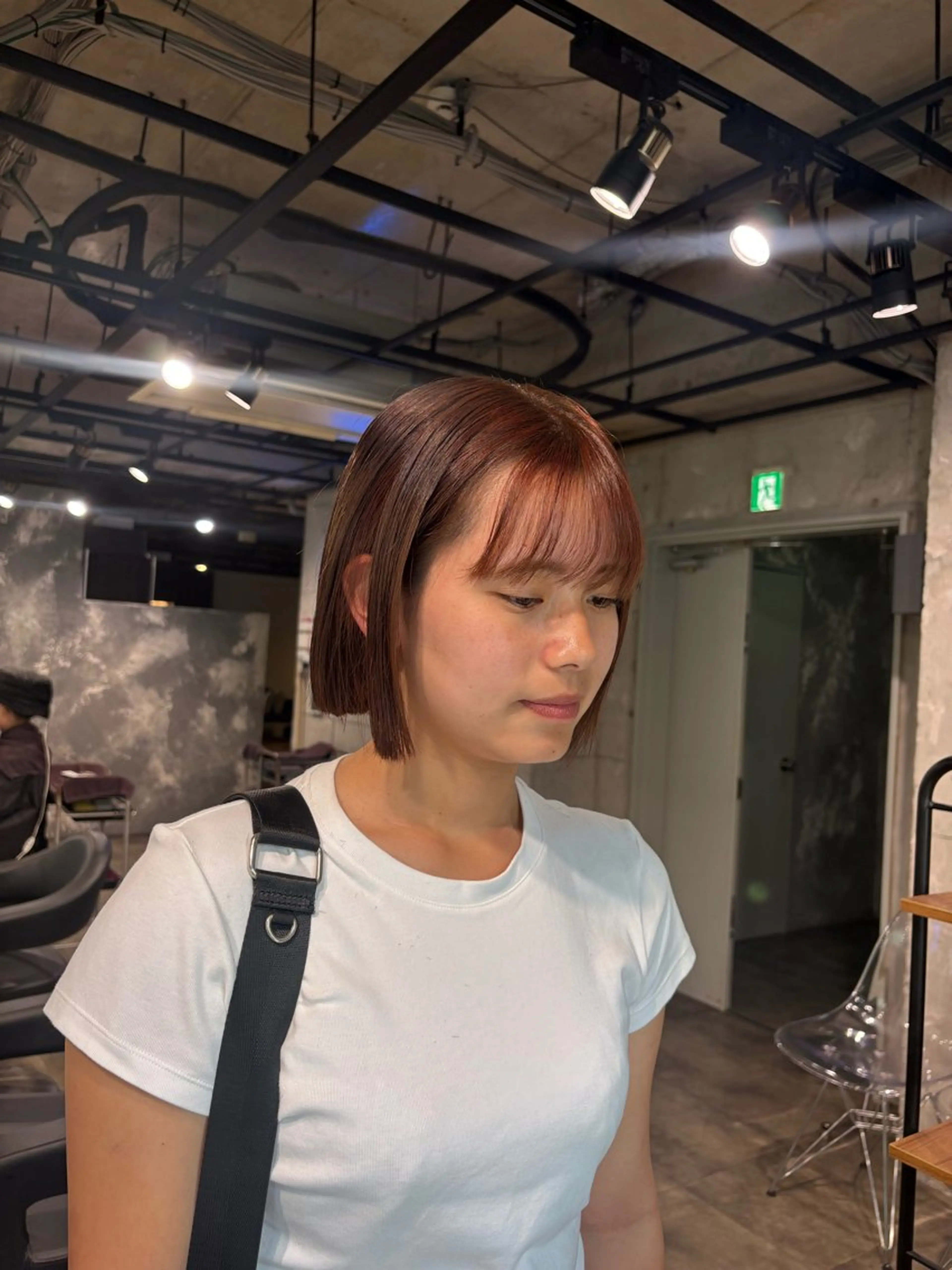 カラー カット ヘアカラー トリートメント 透明感ベージュ🤎 ナチュラルレイヤーのヘアスタイル