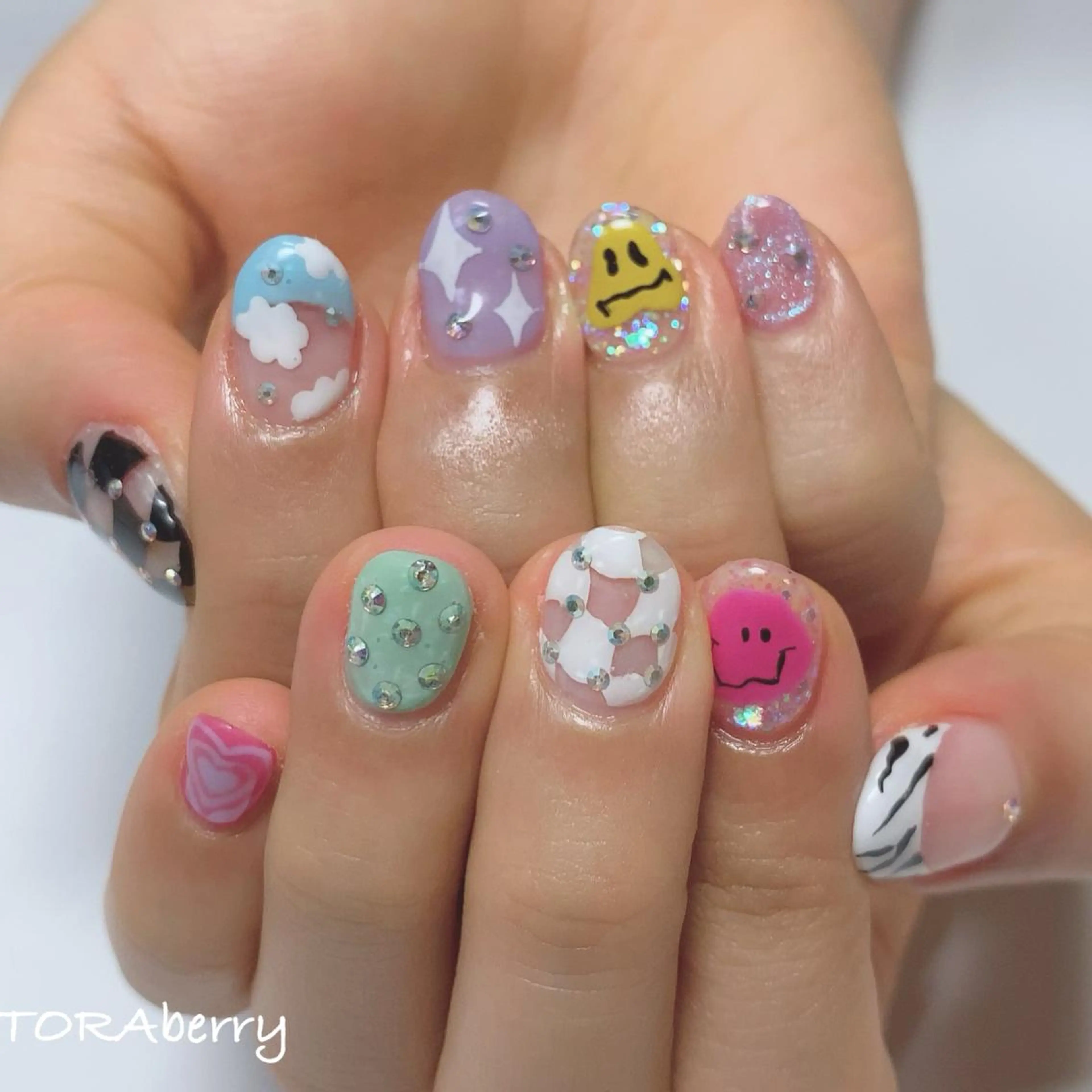 ネイル ネイリスト なつみのネイルデザイン