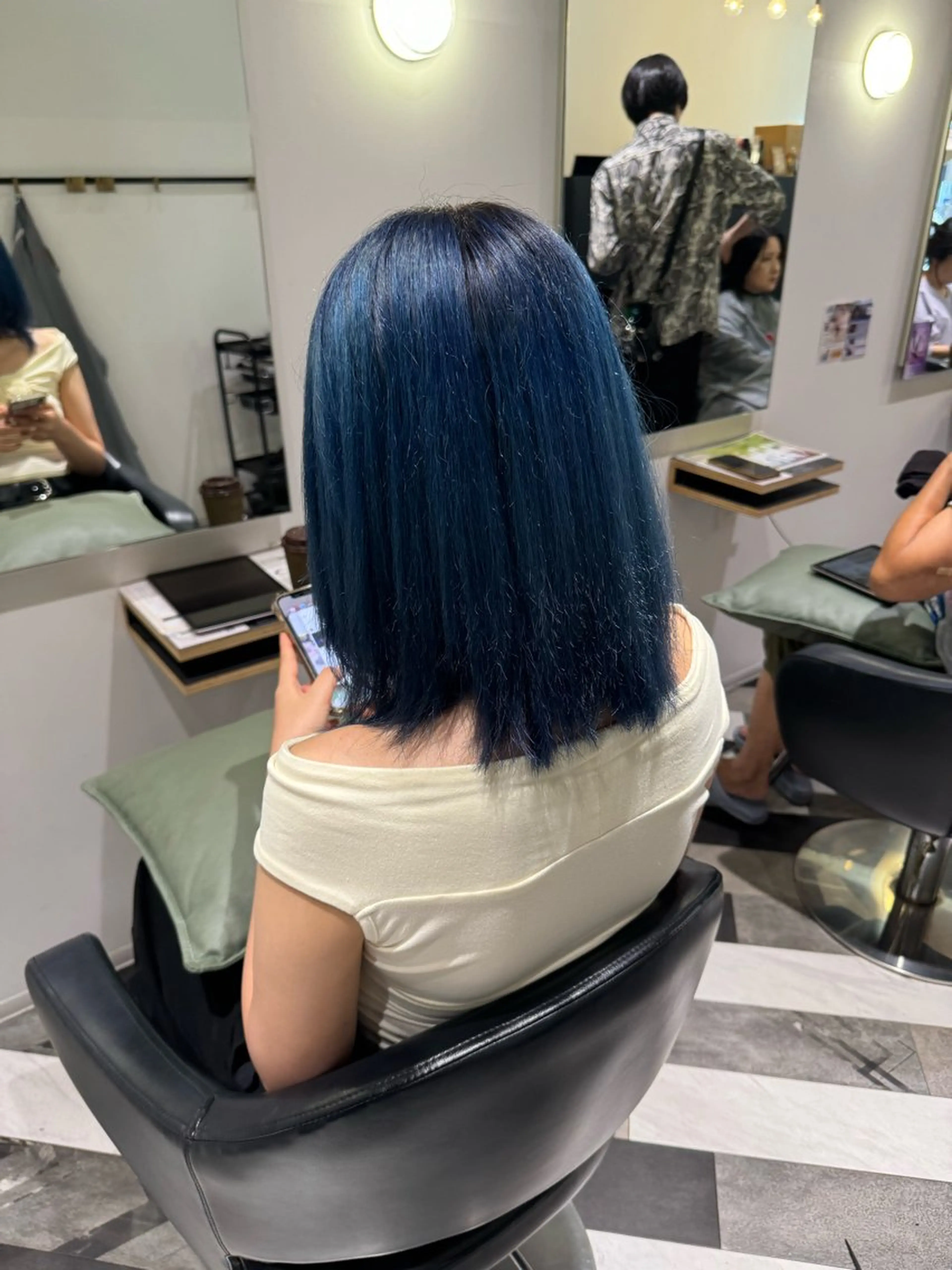 ミディアム カラー 三原 賢二 【縮毛矯正】のヘアスタイル