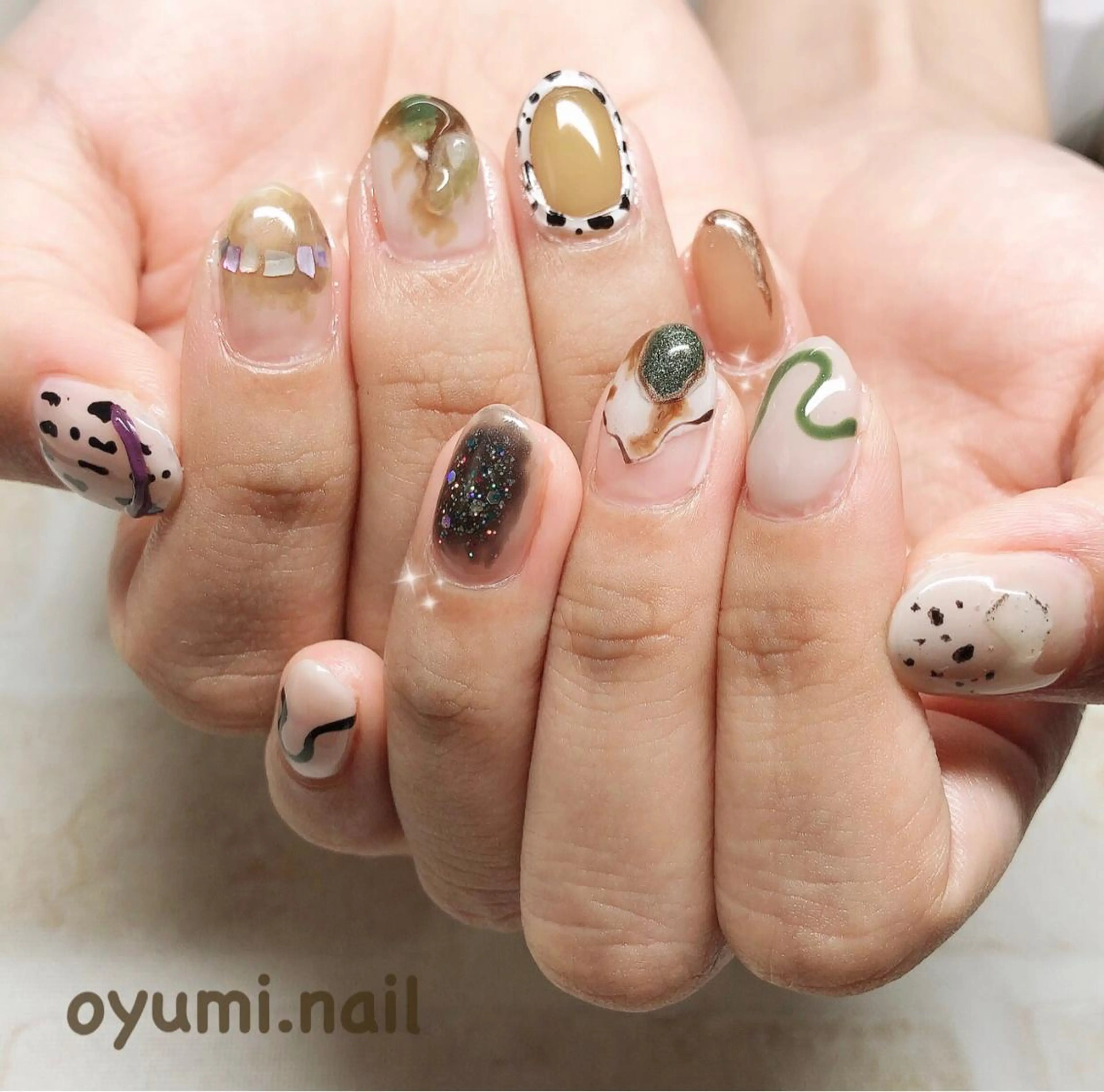 ネイル ジェルネイル グラデーション ニュアンスネイル パラジェル ハンドネイル takanashi yumiのネイルデザイン