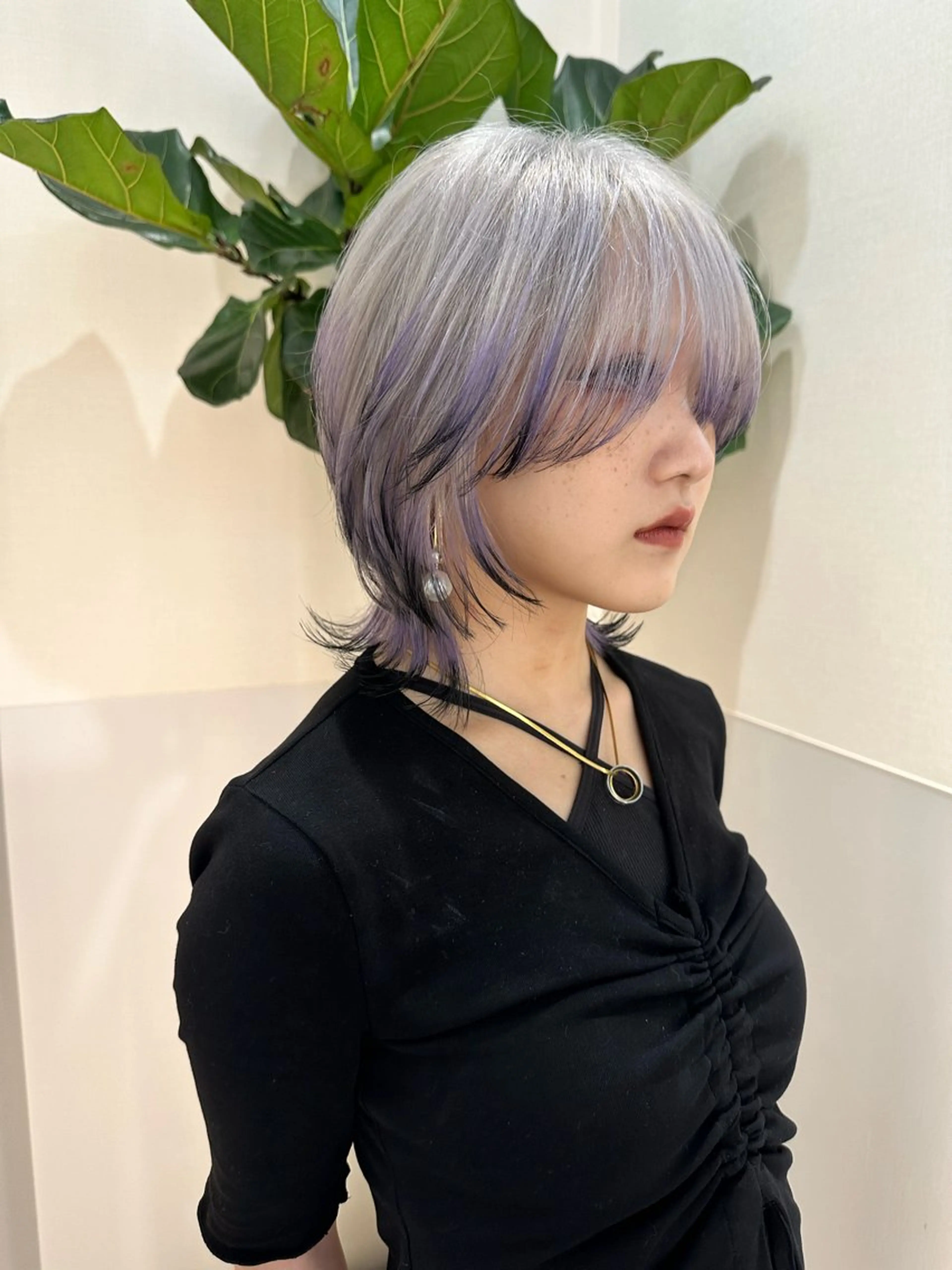 ミディアム カラー ウルフカット カット ヘアカラー トリートメント 🦋レイヤーカット ミドリカワ🦋のヘアスタイル