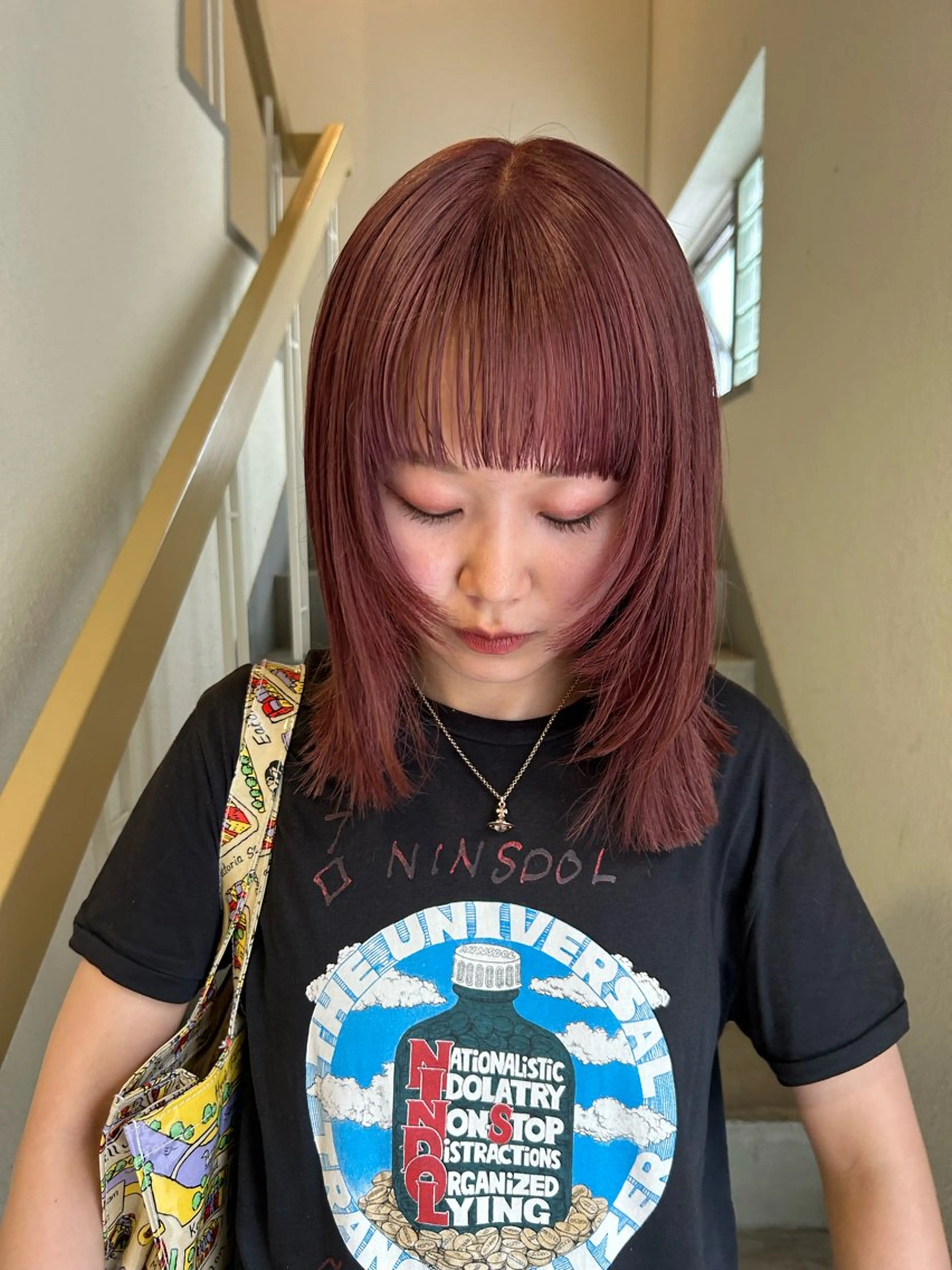 セミロング カラー 薄暮 マツイ　レンのヘアスタイル