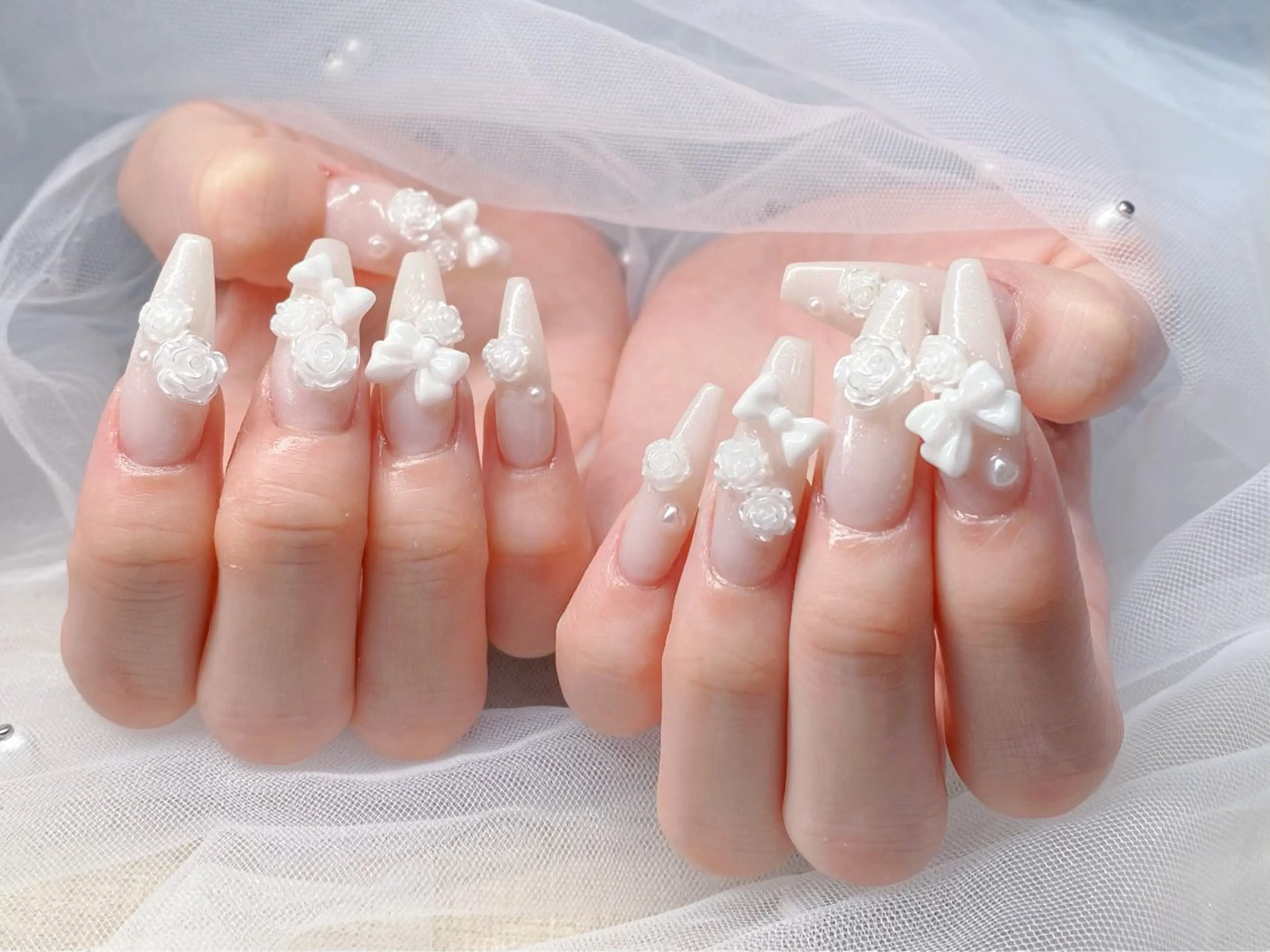 ネイル オーロラネイル ブルー チークネイル フットネイル フレンチネイル ハンドネイル チップ長さ出し 専門店のネイルデザイン