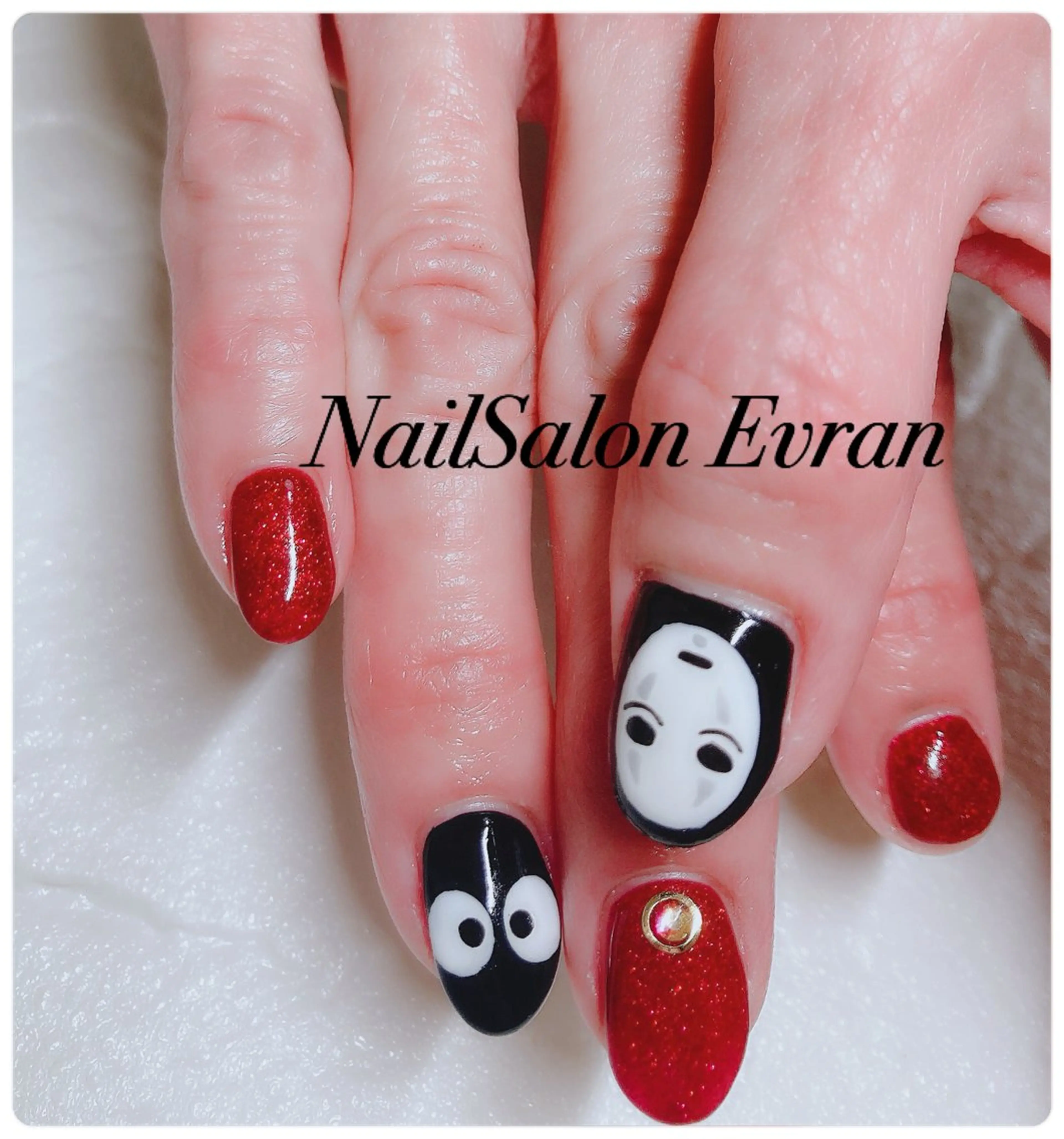 ネイル アートネイル フレンチネイル マグネットネイル 持ち込み ニュアンスネイル ハンドネイル Nail salon Evranのネイルデザイン