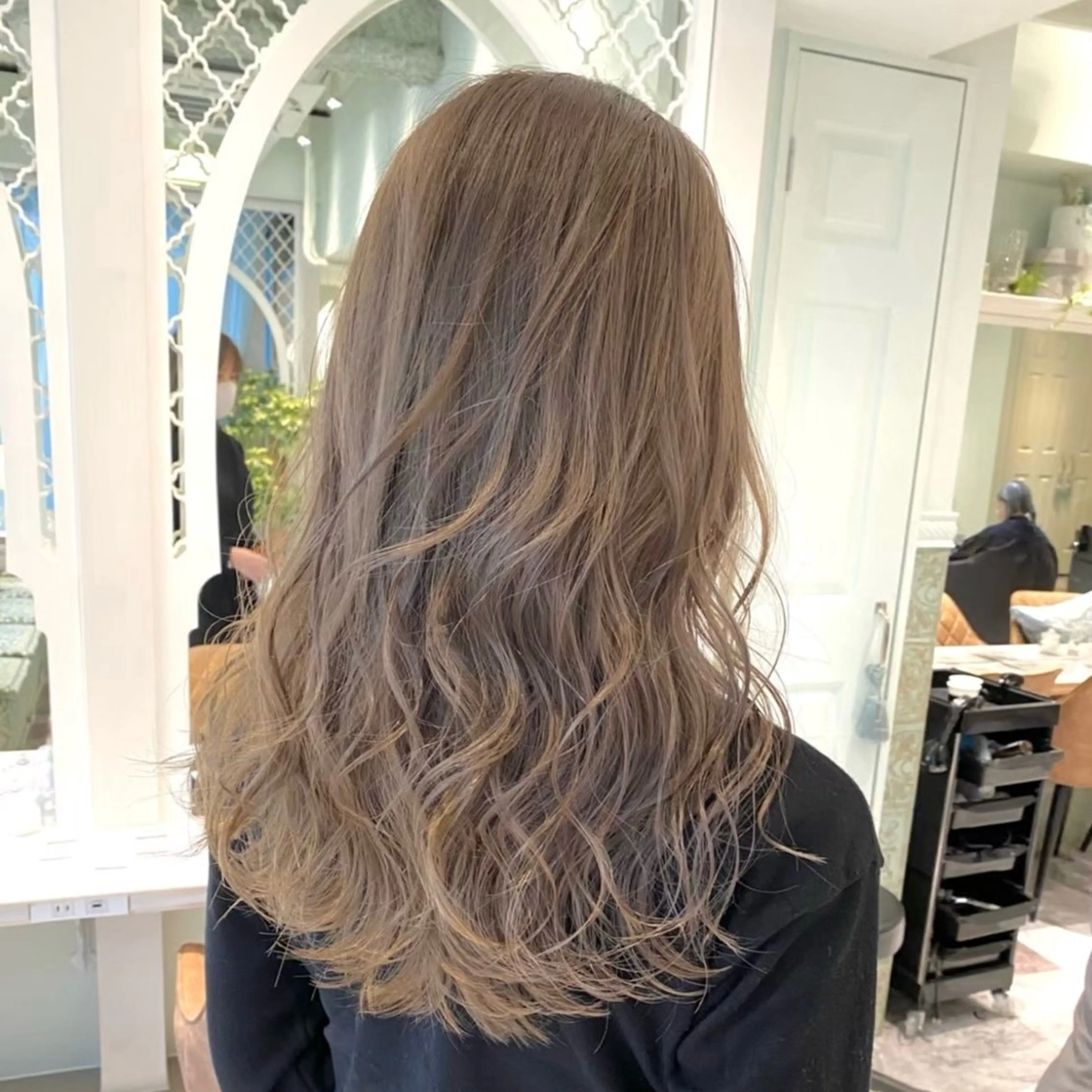 セミロング カラー ベージュカラー ブリーチ ミルクティーベージュ ブリーチなし/暖色/ 透明感/ririkaのヘアスタイル