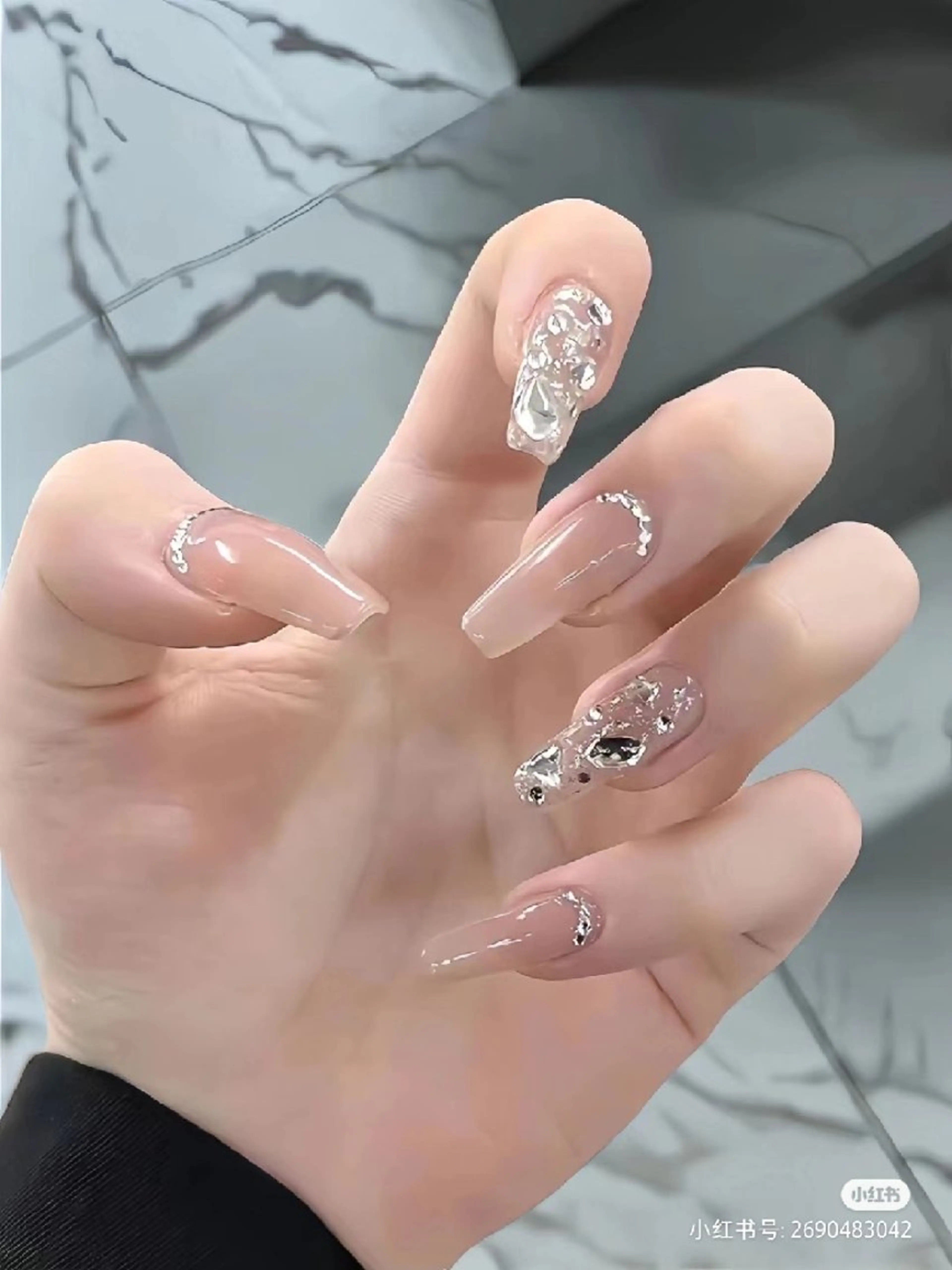 ネイル N. サロン所属・Theone栄店 田口のネイルデザイン