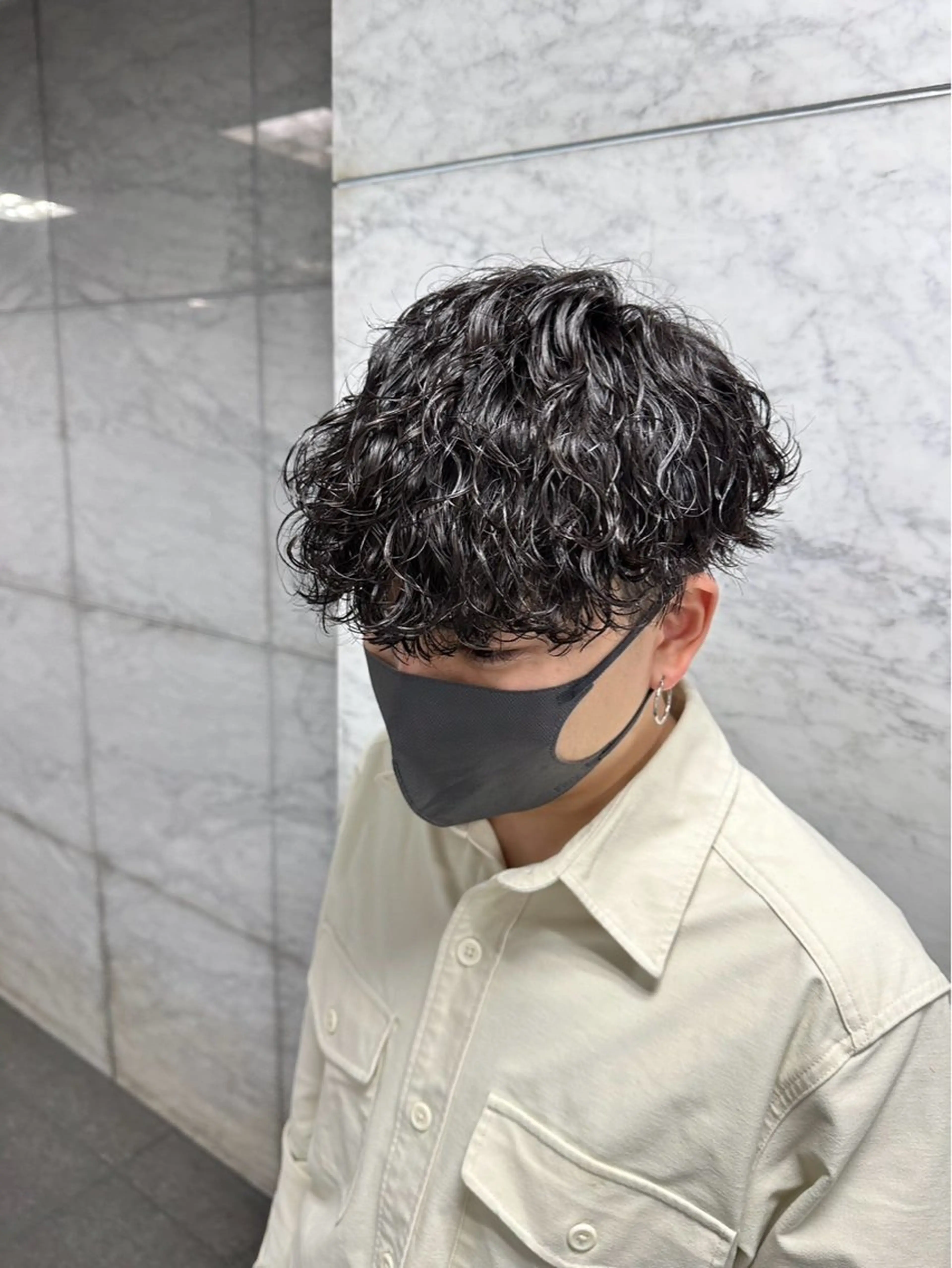 パーマ メンズ メンズパーマ 波巻きパーマ スパイラルパーマ フェザーパーマメンズ ツイスパ京都駅前のヘアスタイル