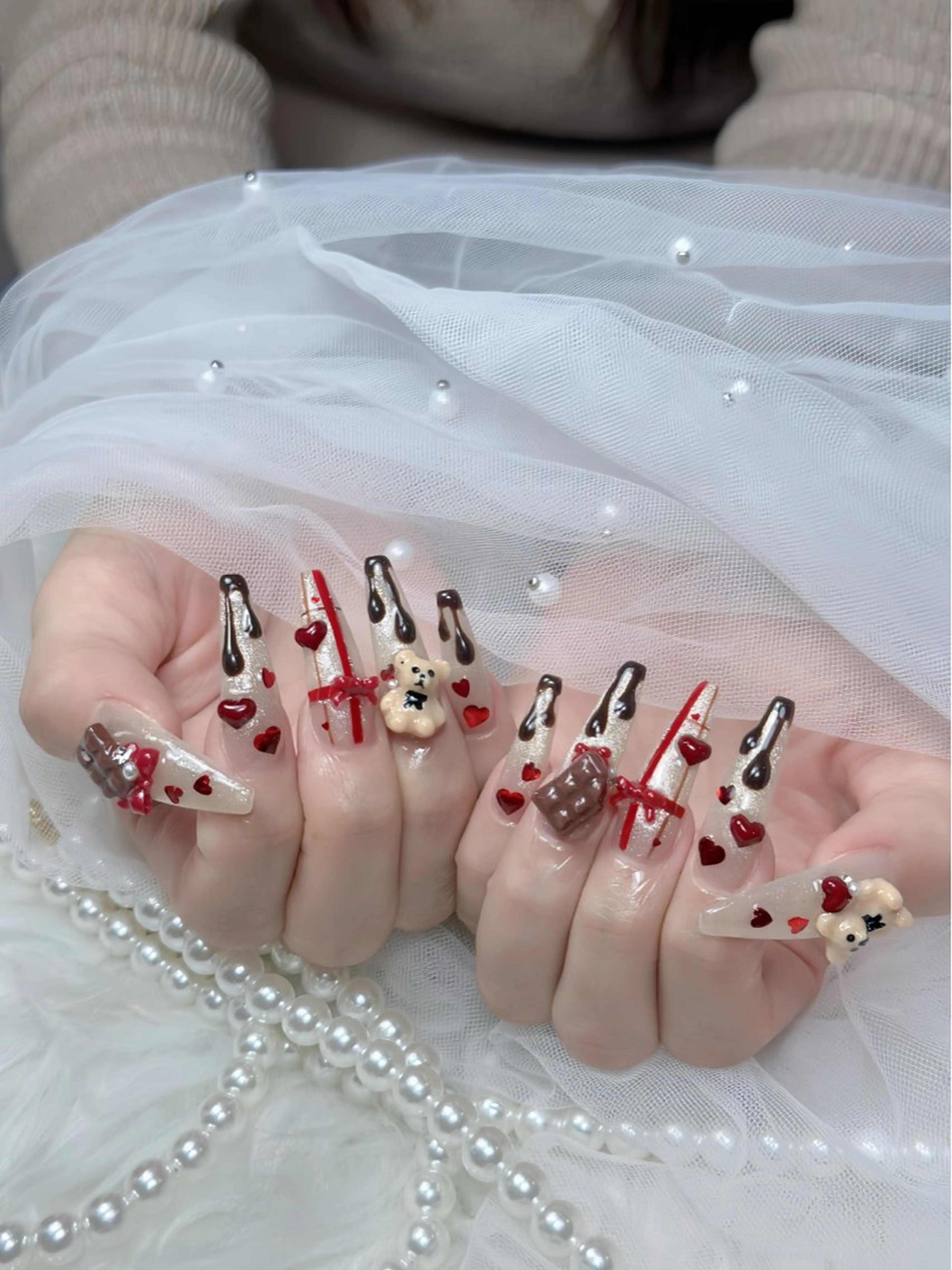 ネイル オーロラネイル ボルドー ブラウン 氷ネイル・うるうるネイル キラキラネイル ハンドネイル Julli ジュリのネイルデザイン