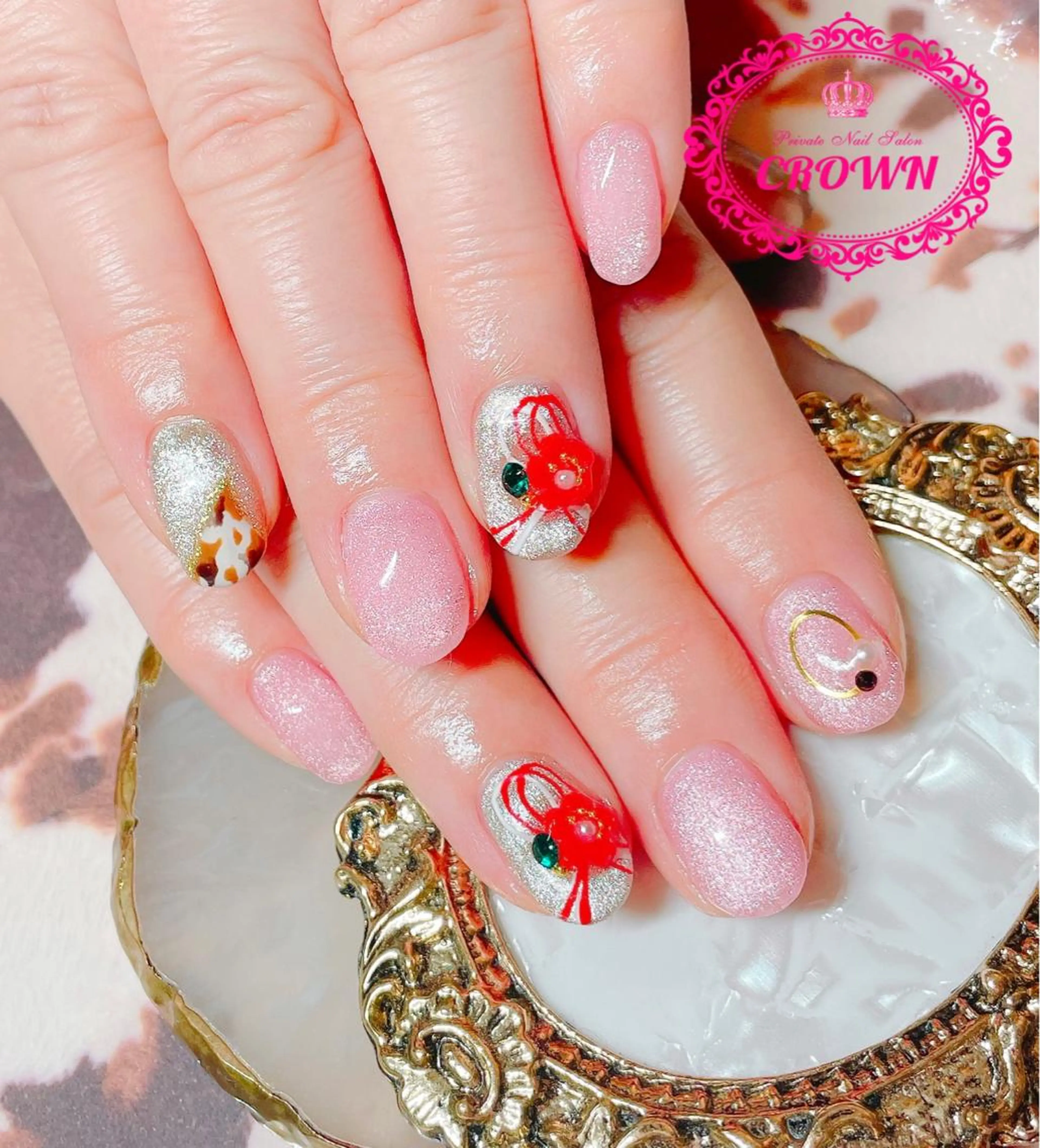 ネイル CROWN プライベートサロンのネイルデザイン
