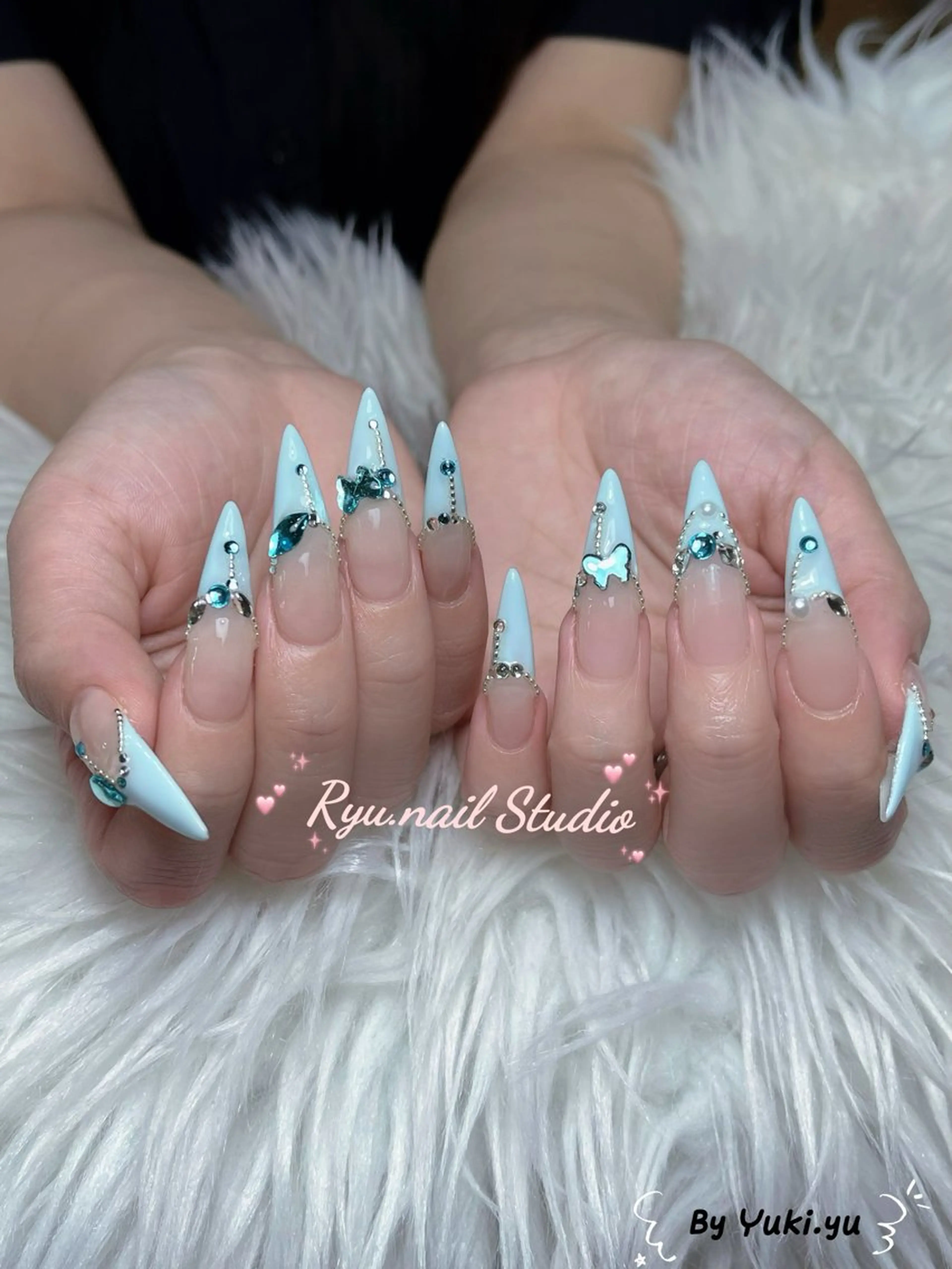 ネイル アートネイル フラワーネイル フレンチネイル ジェルネイル グラデーション ハンドネイル Ryu Nail YukiChanのネイルデザイン