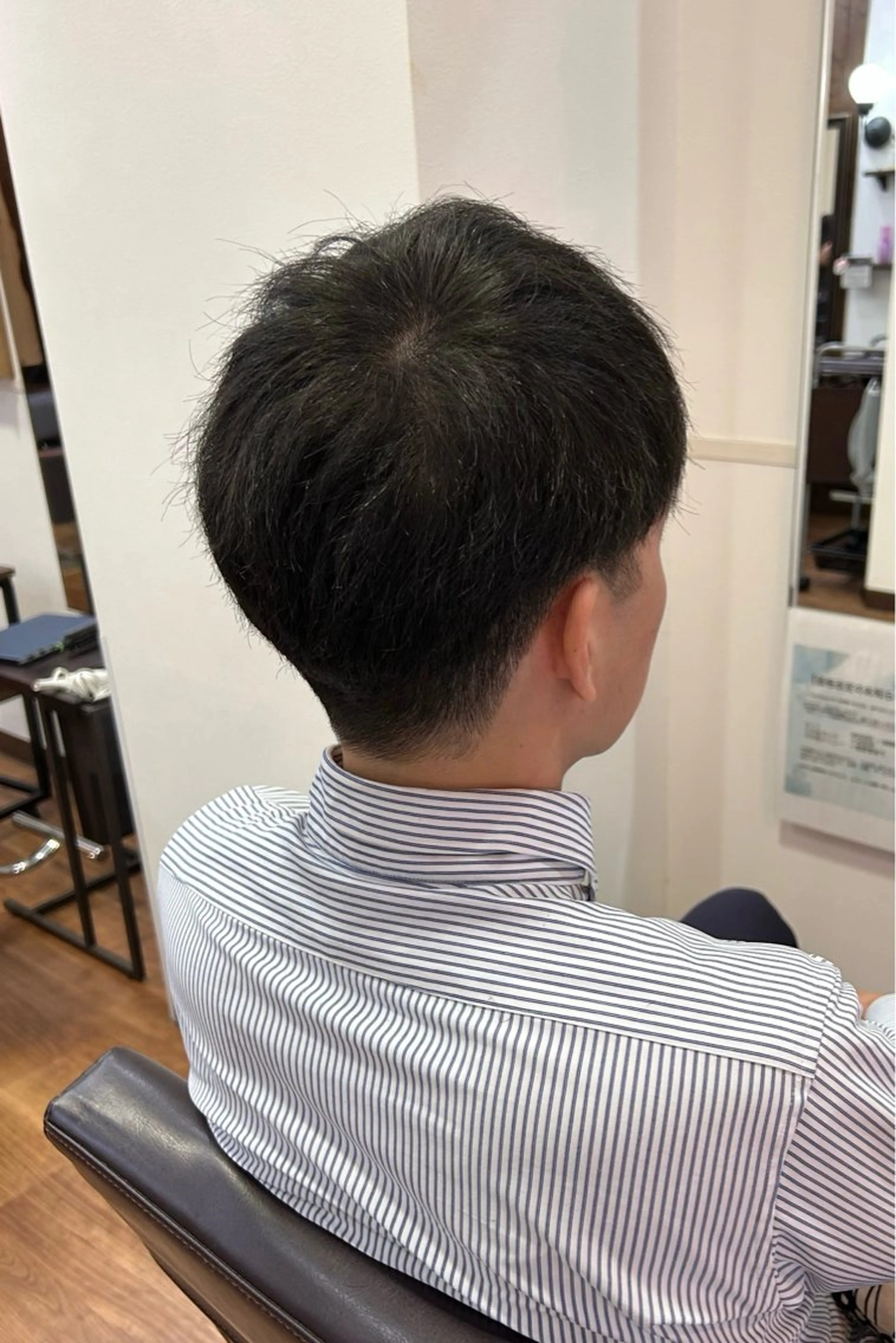 ショート メンズ ビジネス ツーブロック flower所属・原田 歩実のヘアスタイル