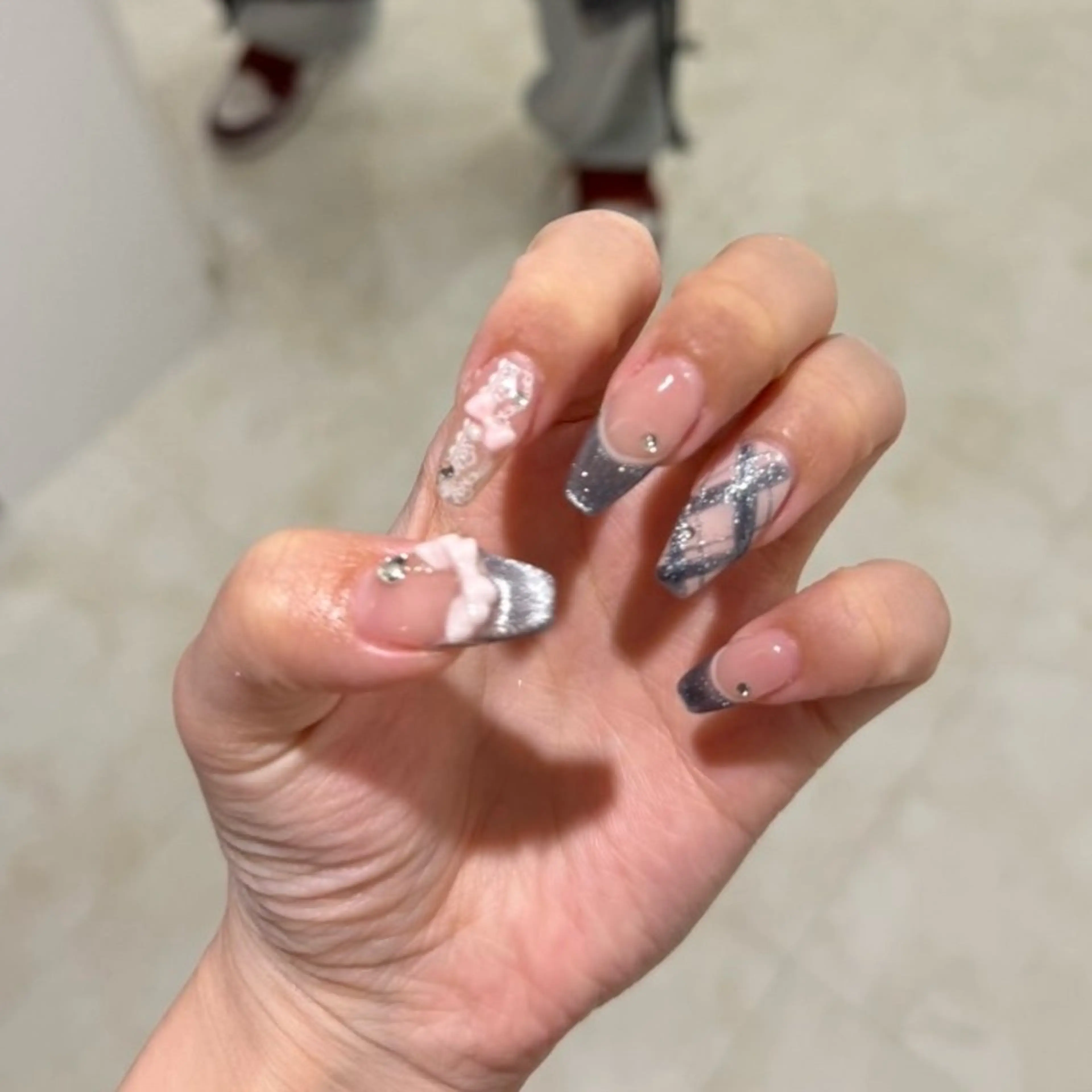 ネイル MODA MANAMIᵕ̈のネイルデザイン