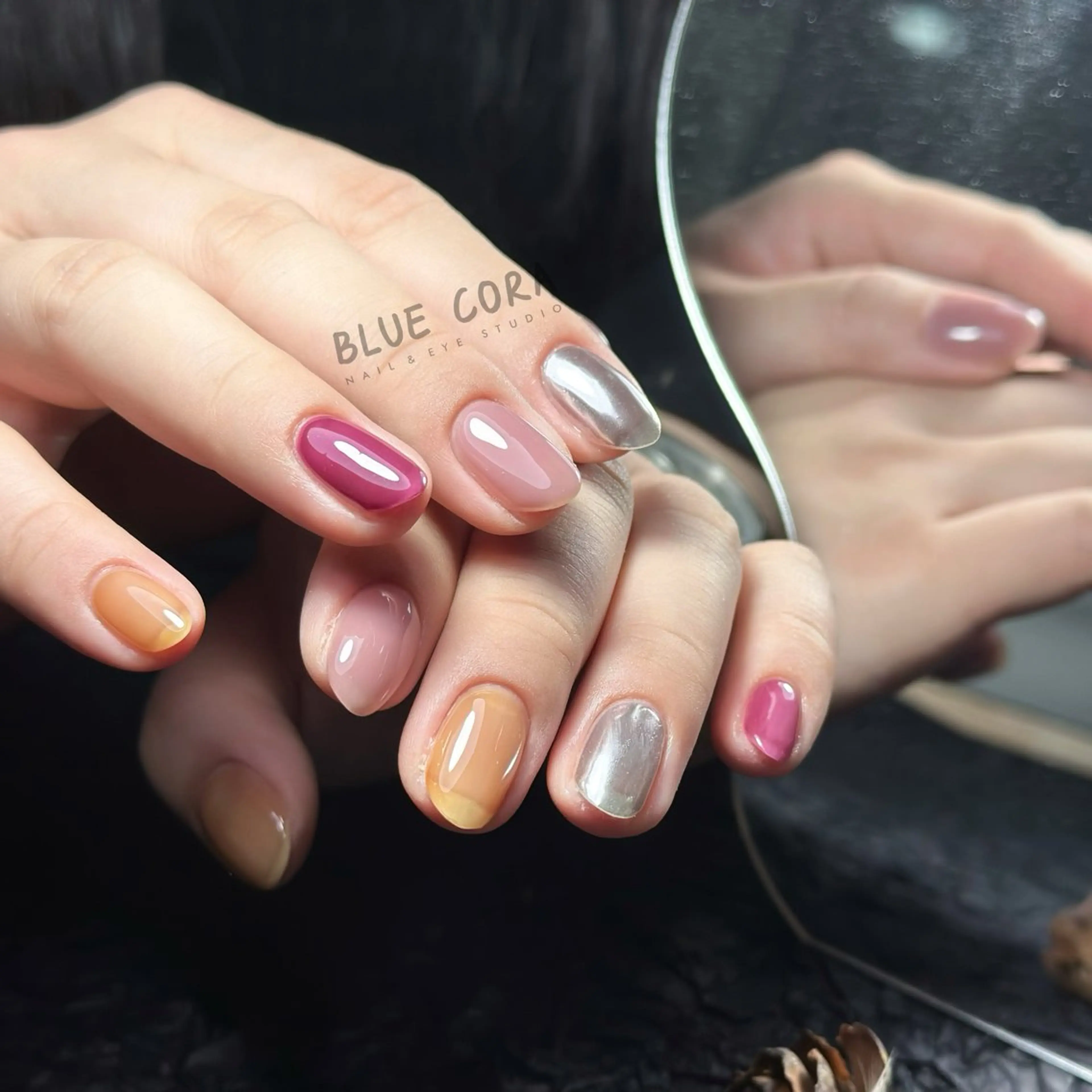 ネイル ハンドネイル ハンドケア BLUE CORAのネイルデザイン