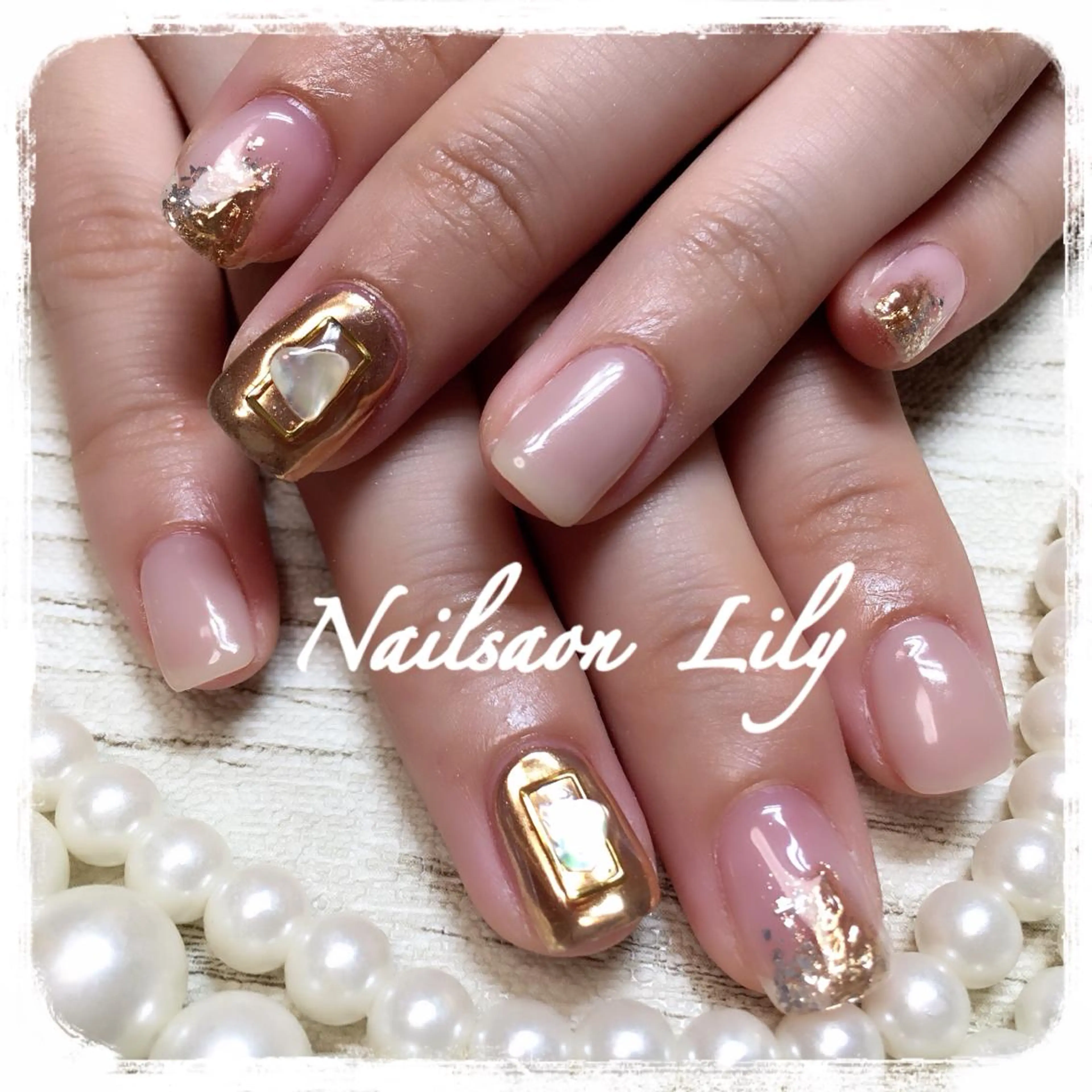 ネイル アートネイル ミラーネイル ハンドネイル Lily*nail 🌻Mii🌻のネイルデザイン