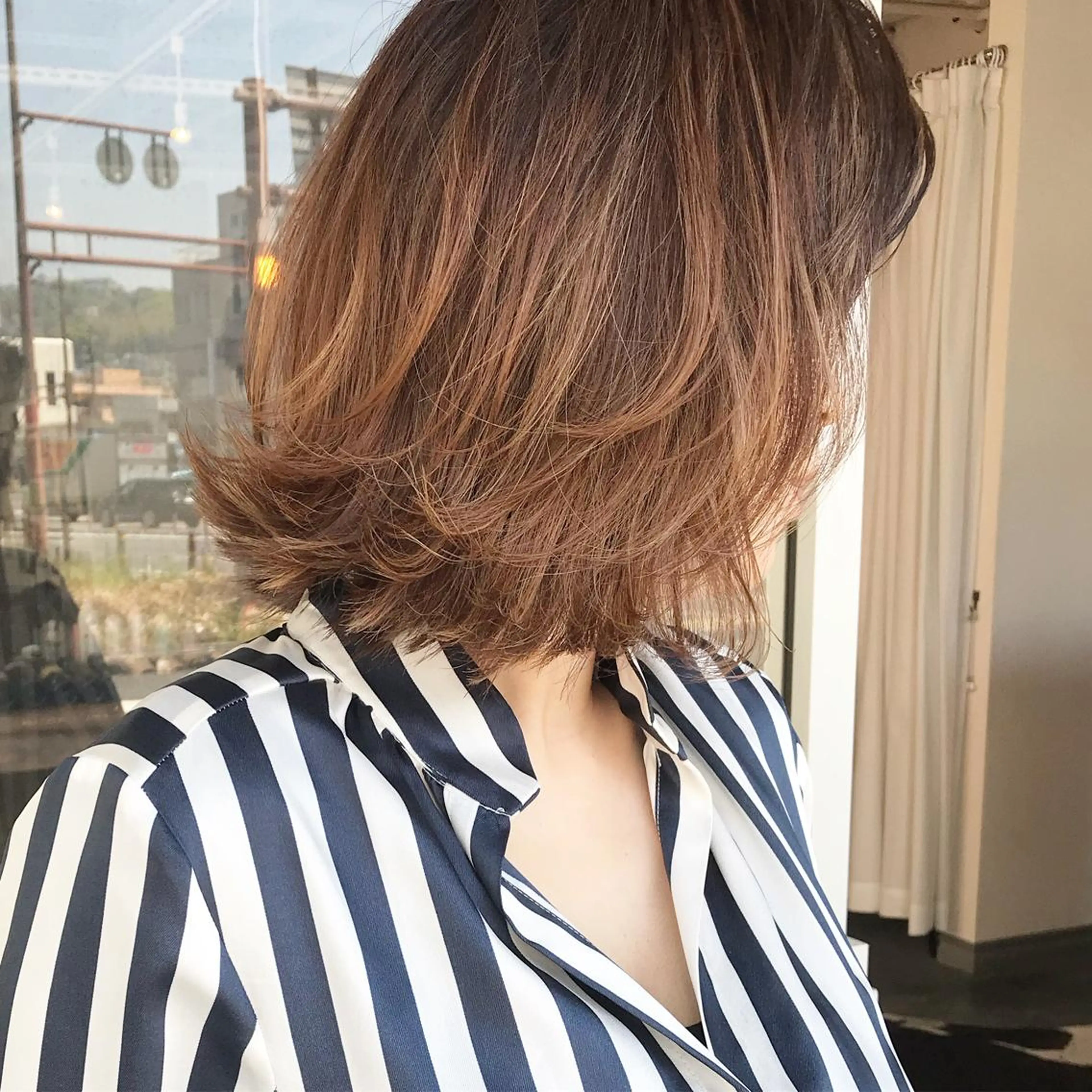 ショート カラー ヘアアレンジ バレイヤージュ ブリーチ グラデーションカラー ハイライトカラー ハイトーンカラー Mariana/ 鶴原-ハイライトのヘアスタイル
