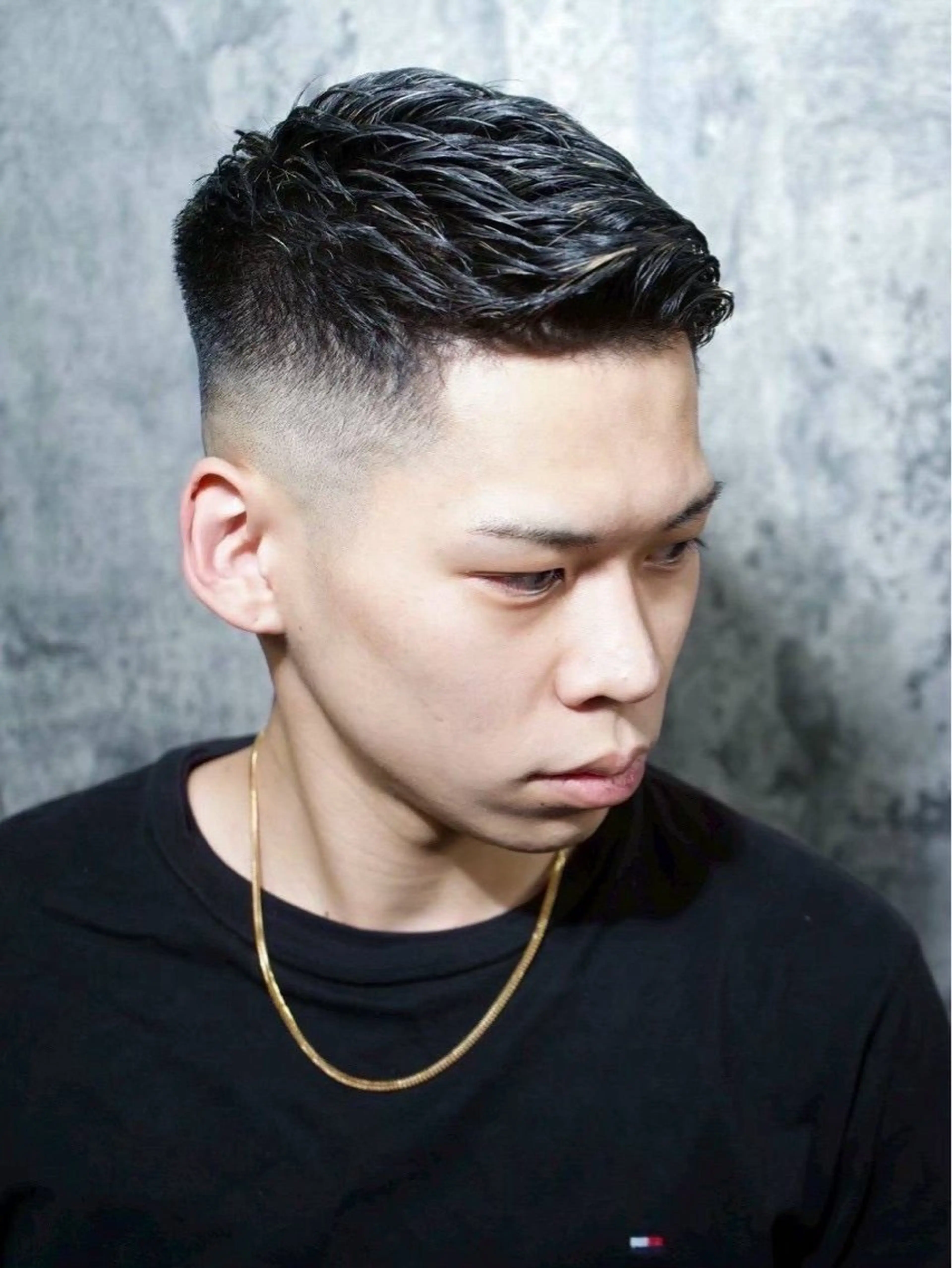 ショート メンズ フェードカット スキンフェード ショートヘア グェンティ ホアのヘアスタイル