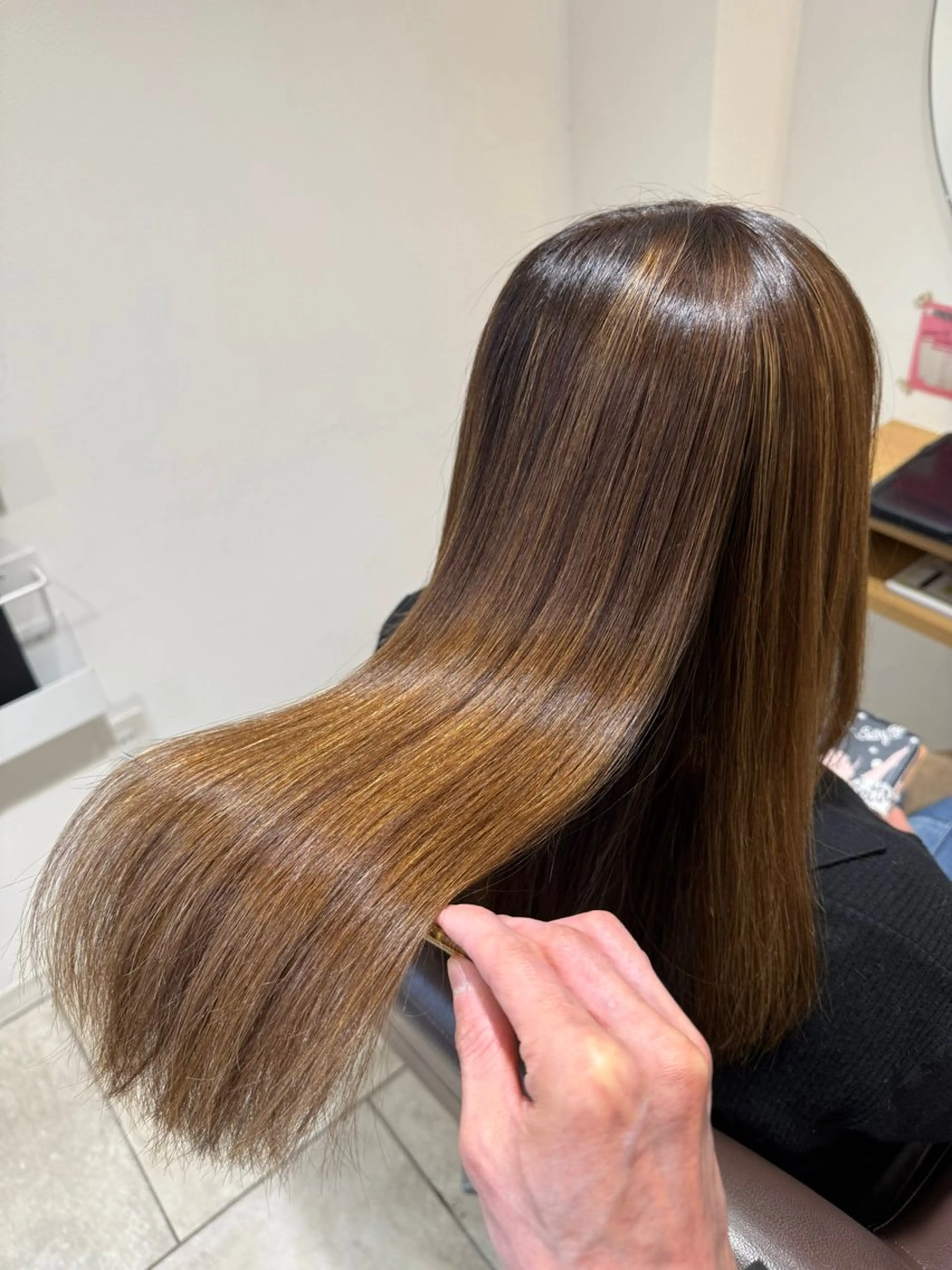 ロング カラー パーマ 髪質改善 トリートメント 神﨑優希 /髪質改善/艶カラーのヘアスタイル