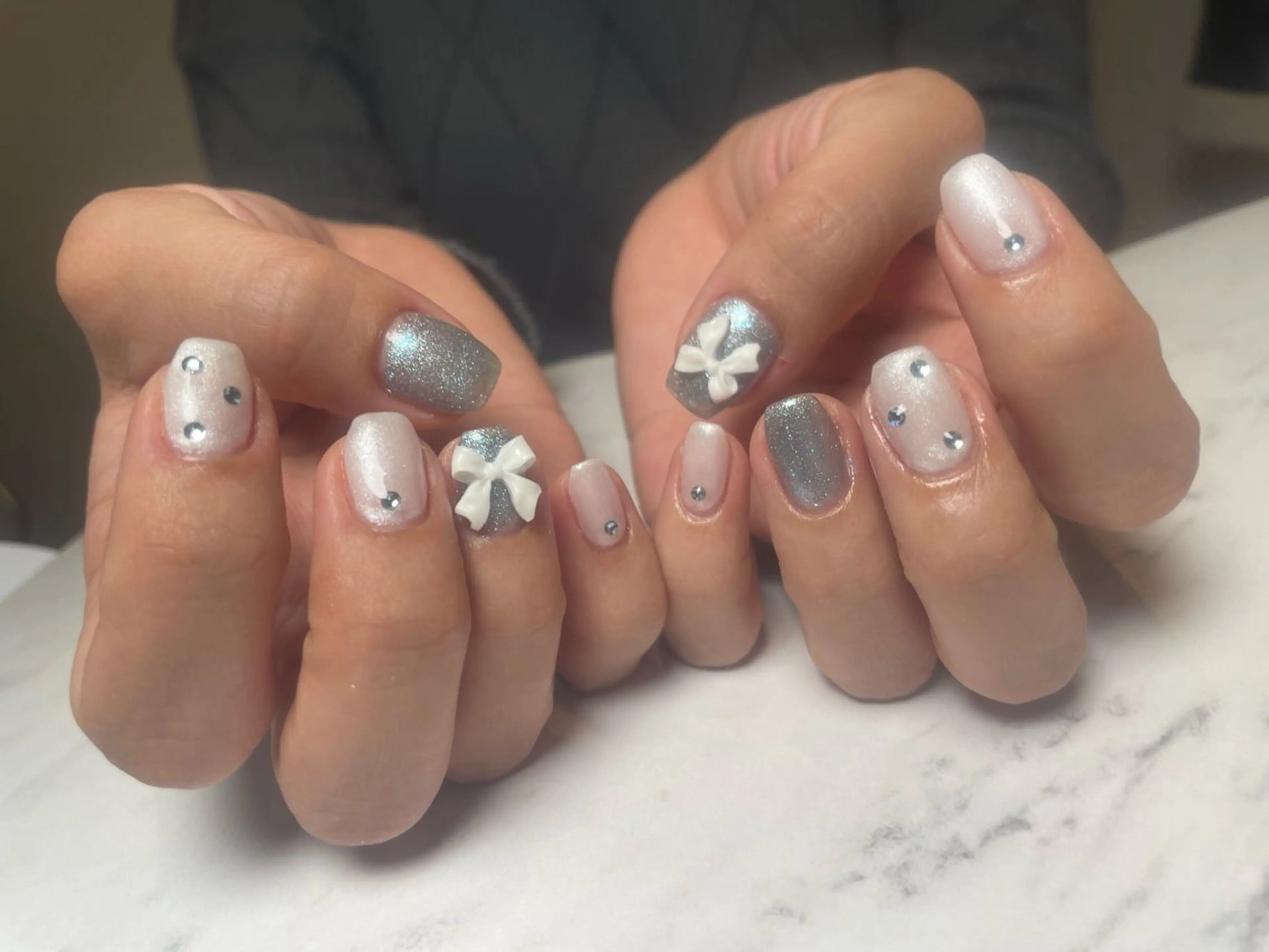 ネイル ブルー リボン ハンドネイル 吉川 由喜枝のネイルデザイン