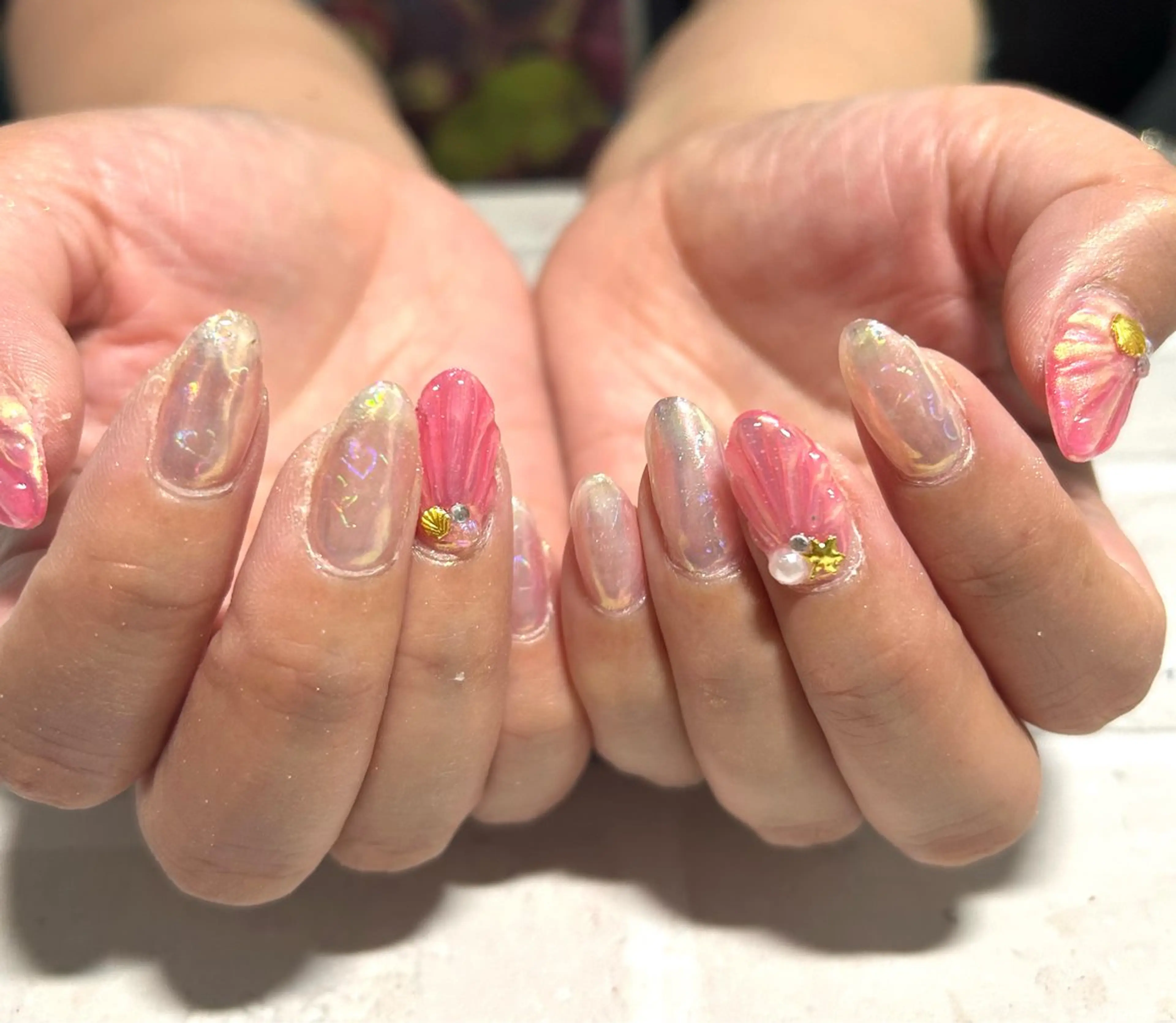 ミディアム ハンドネイル 2DY NAIL SALONのネイルデザイン
