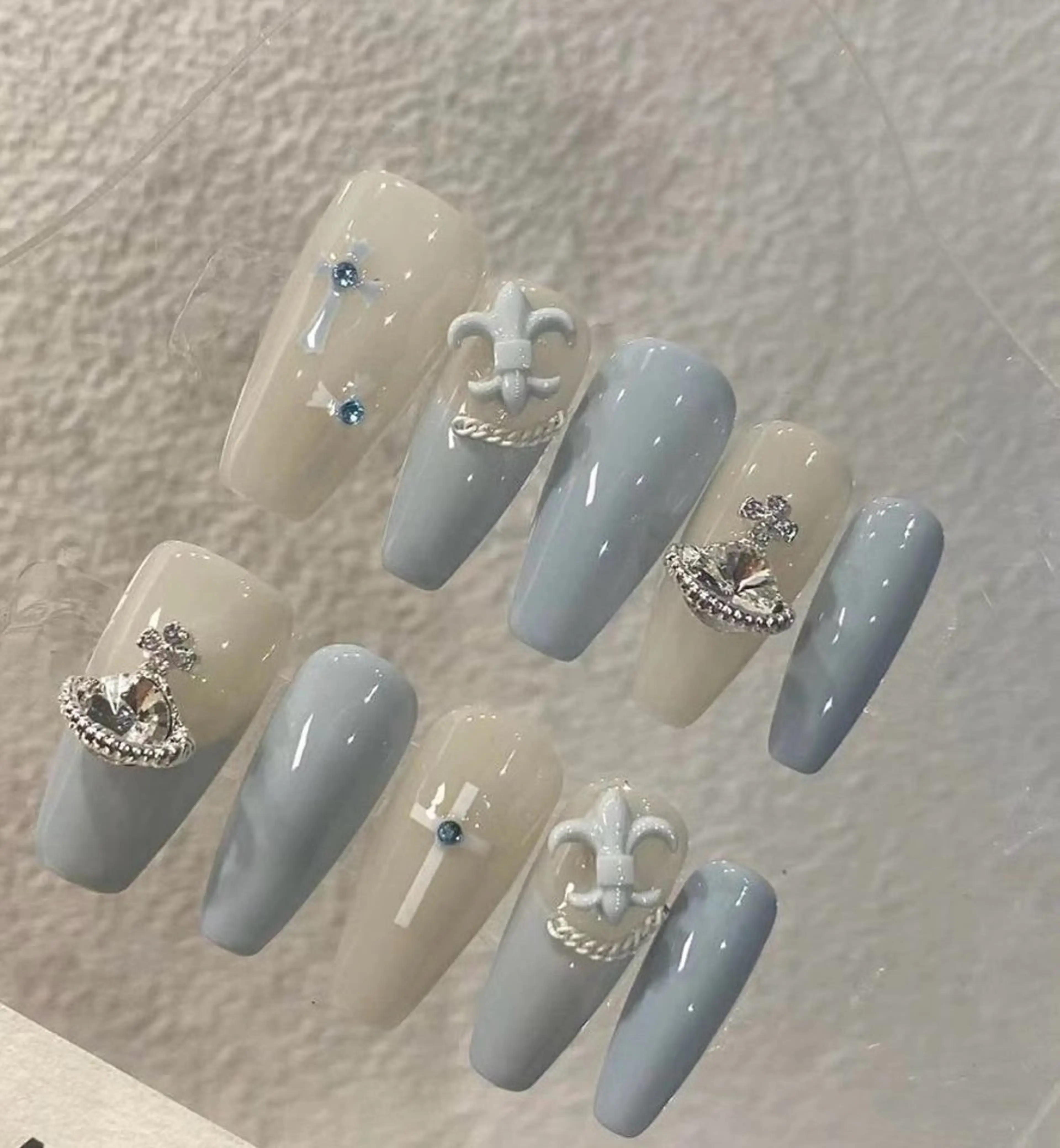 ネイル 長さ出し フレンチネイル グラデーション 卒業式 マグネットネイル ハンドネイル MIHANA NAILのネイルデザイン