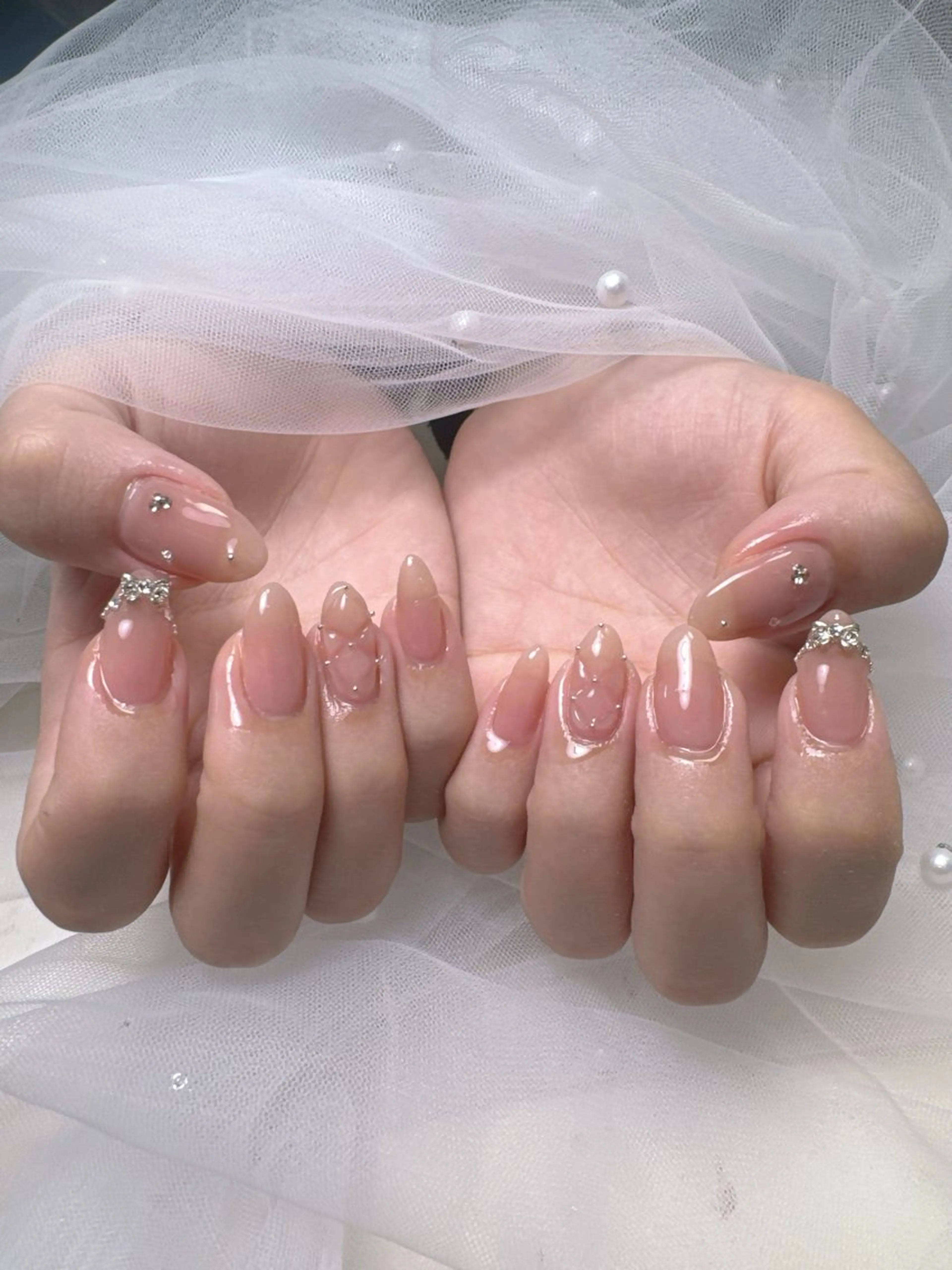 ネイル チークネイル ジェルネイル キラキラネイル マグネットネイル パラジェル ハンドネイル Queeens nailのネイルデザイン