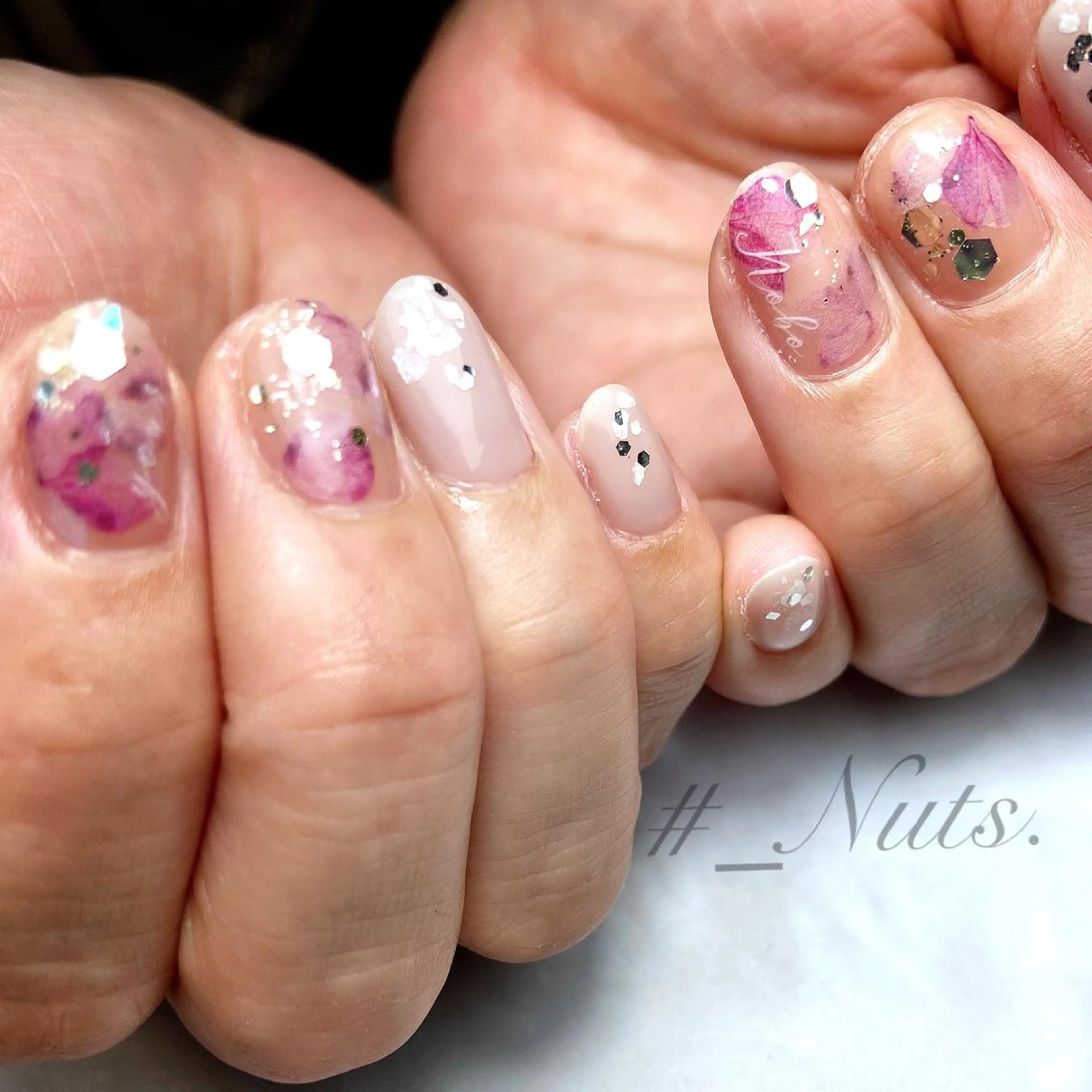 ショート ネイル シンプルネイル 土居 夏美/束感マツエクのマツエク・マツパデザイン