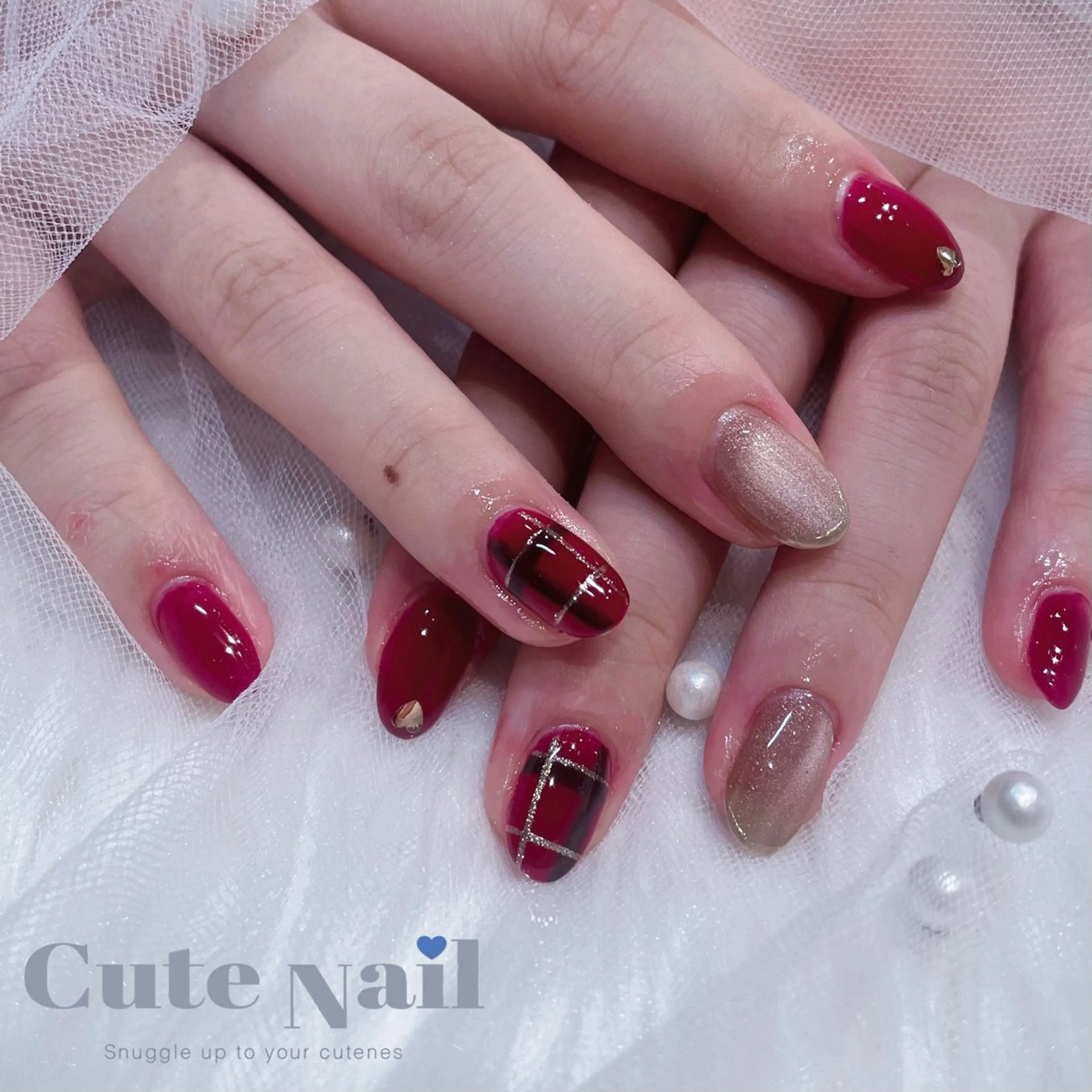 ネイル GO TODAY SHAiRE SALON原宿 Liber所属・️🫧もこ 艶感ネイル🫧のネイルデザイン