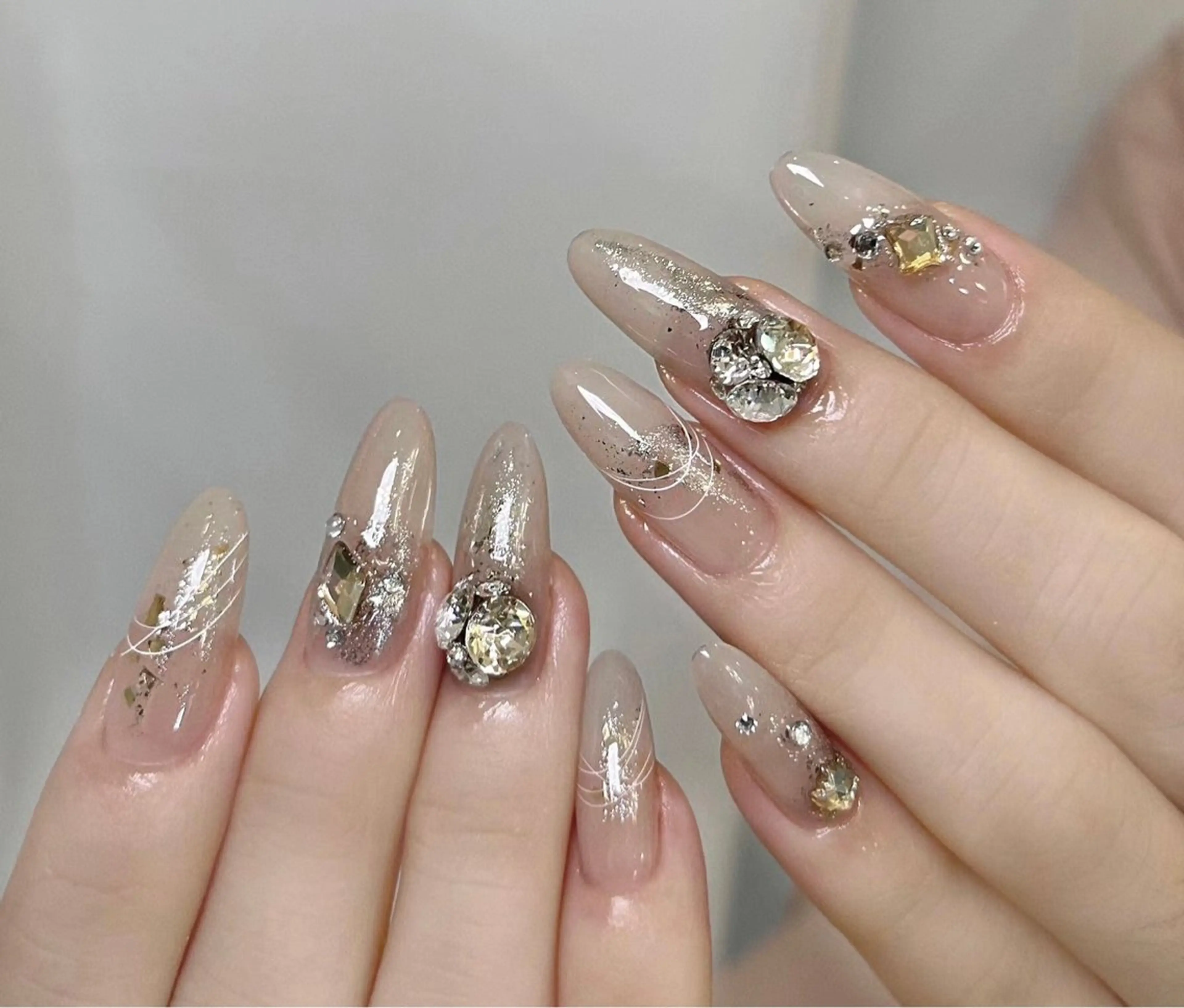 ネイル Cutil. Nail🌈のネイルデザイン