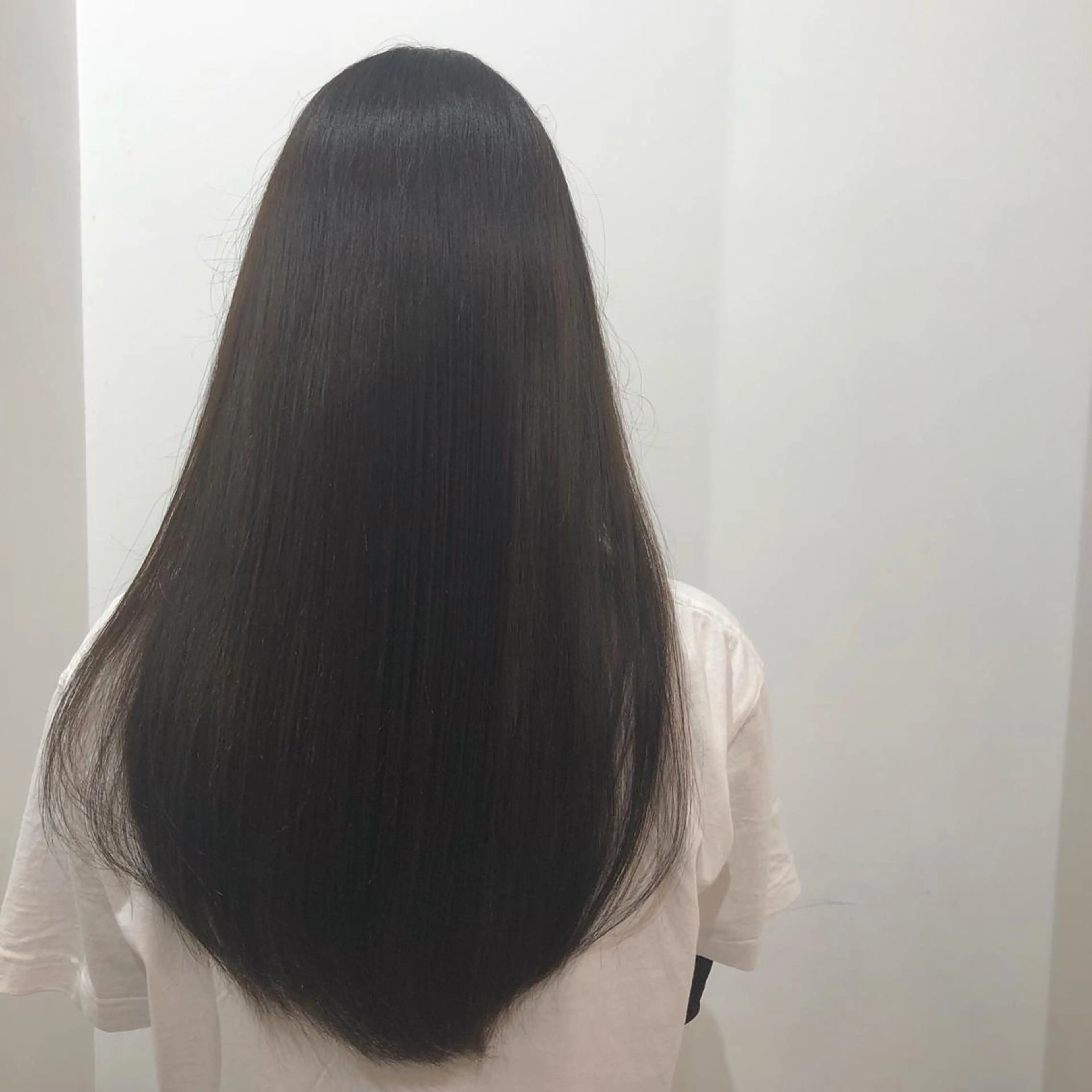 ロング カラー トリートメント 青木 梨奈のヘアスタイル