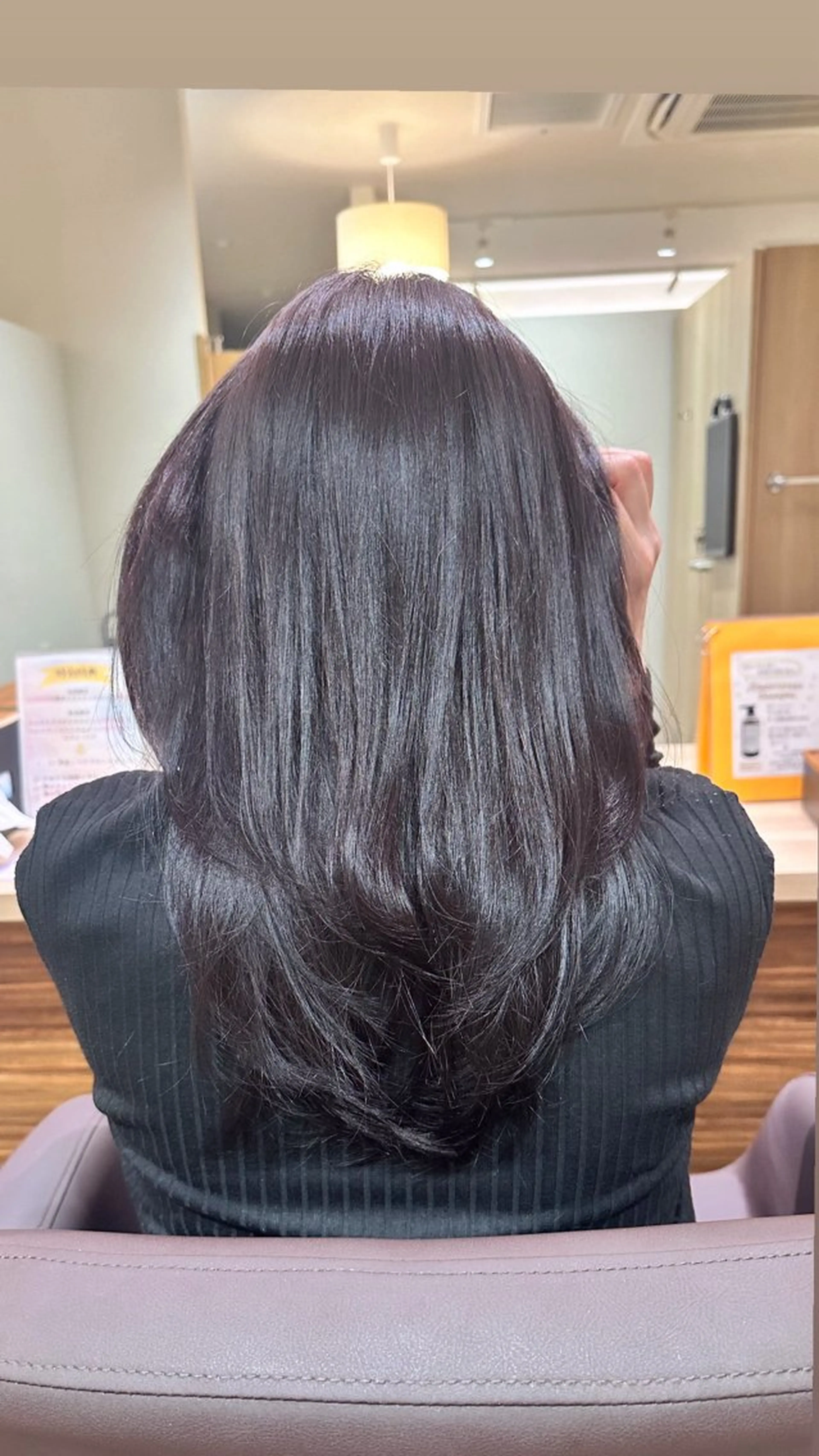 セミロング カラー ラベンダーカラー レイヤーカット 飯塚 優希のヘアスタイル