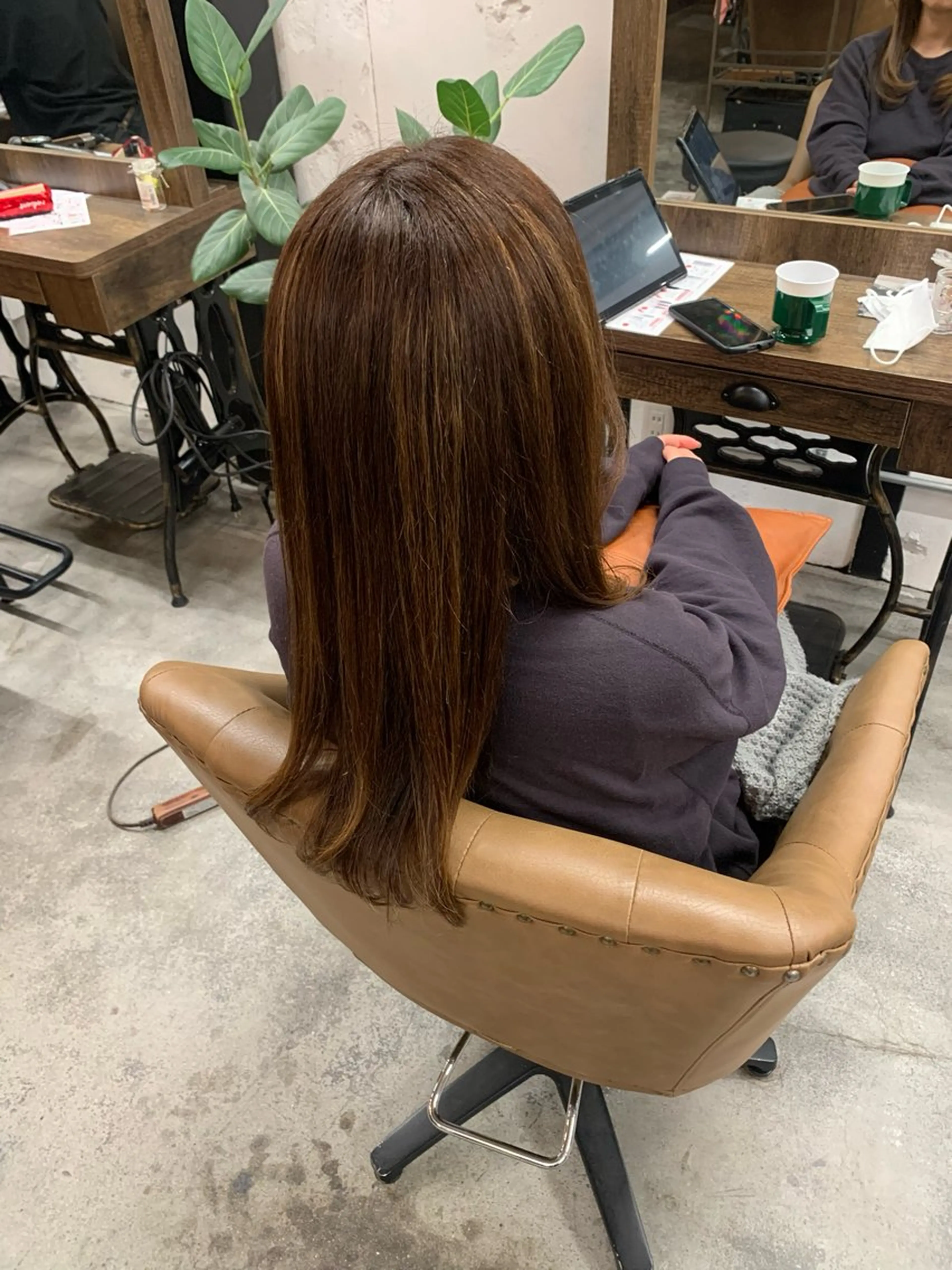 ロング 古川 絵美のヘアスタイル