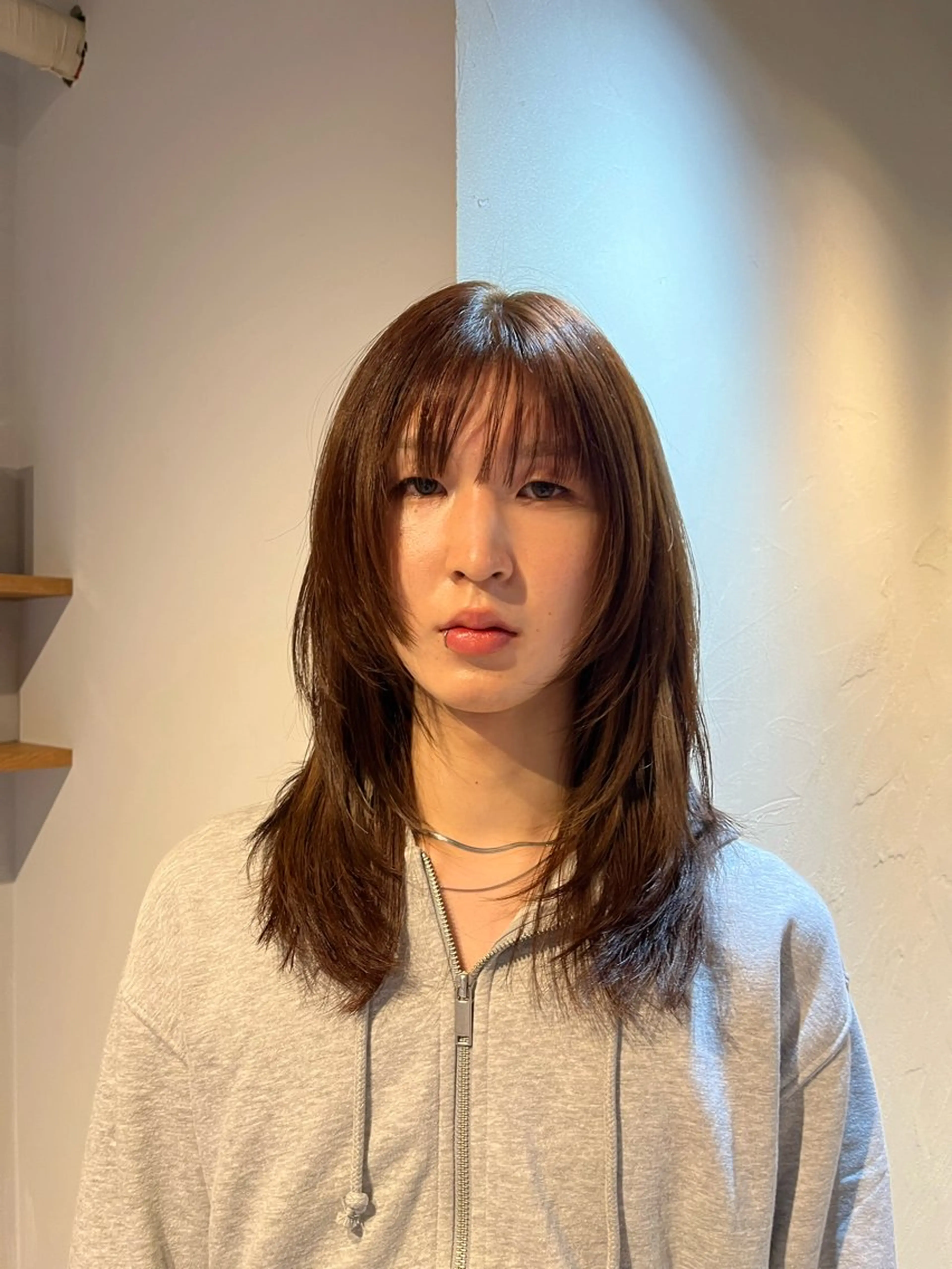ミディアム 顔周りカット レイヤーカット レイヤー／前髪／顔 周りakaneのヘアスタイル