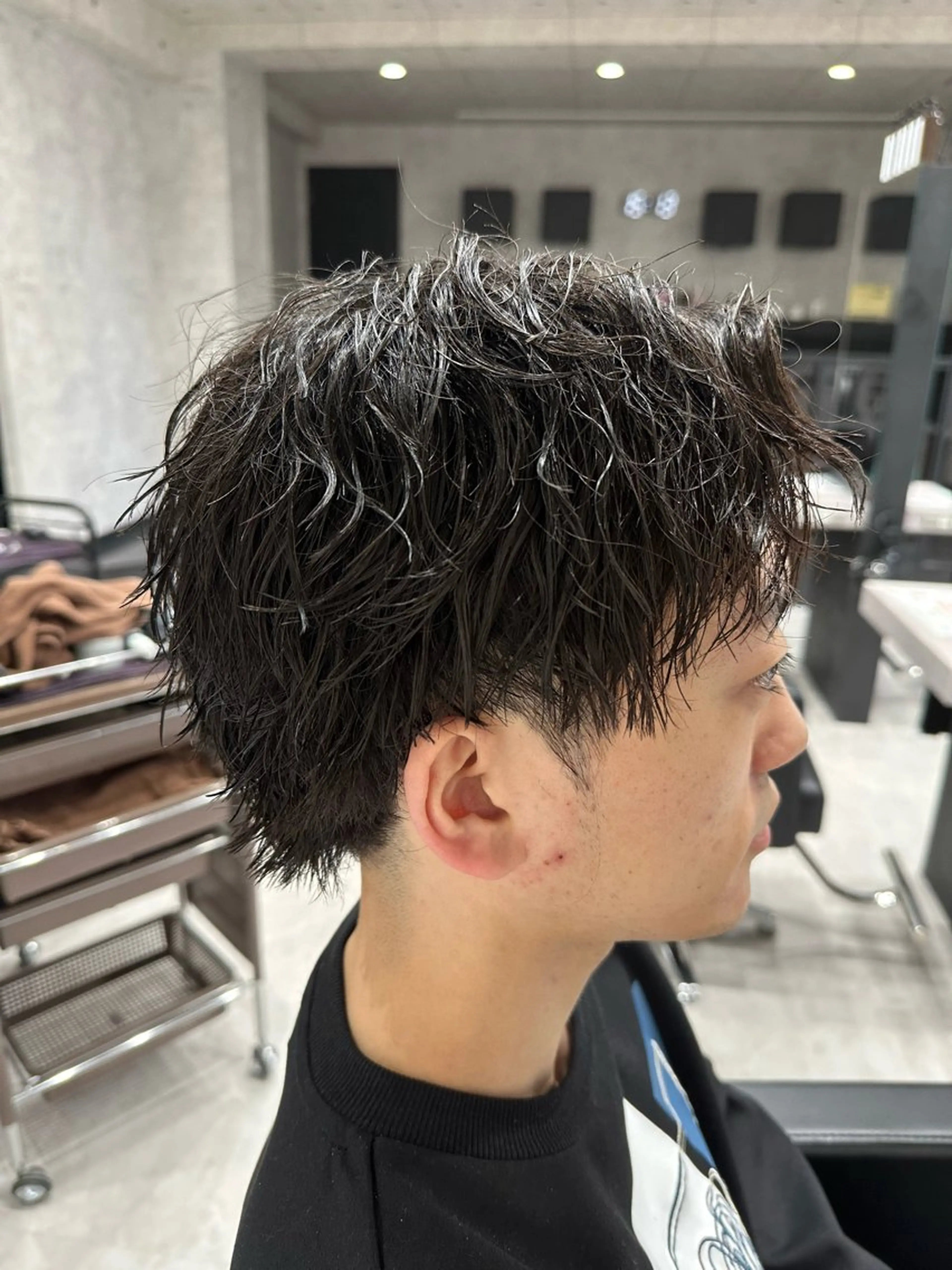 ショート パーマ メンズ アップバング メンズパーマ ツイストスパイラルパーマ スパイラルパーマ カット ユウ🪄 パーマ指名No1のヘアスタイル