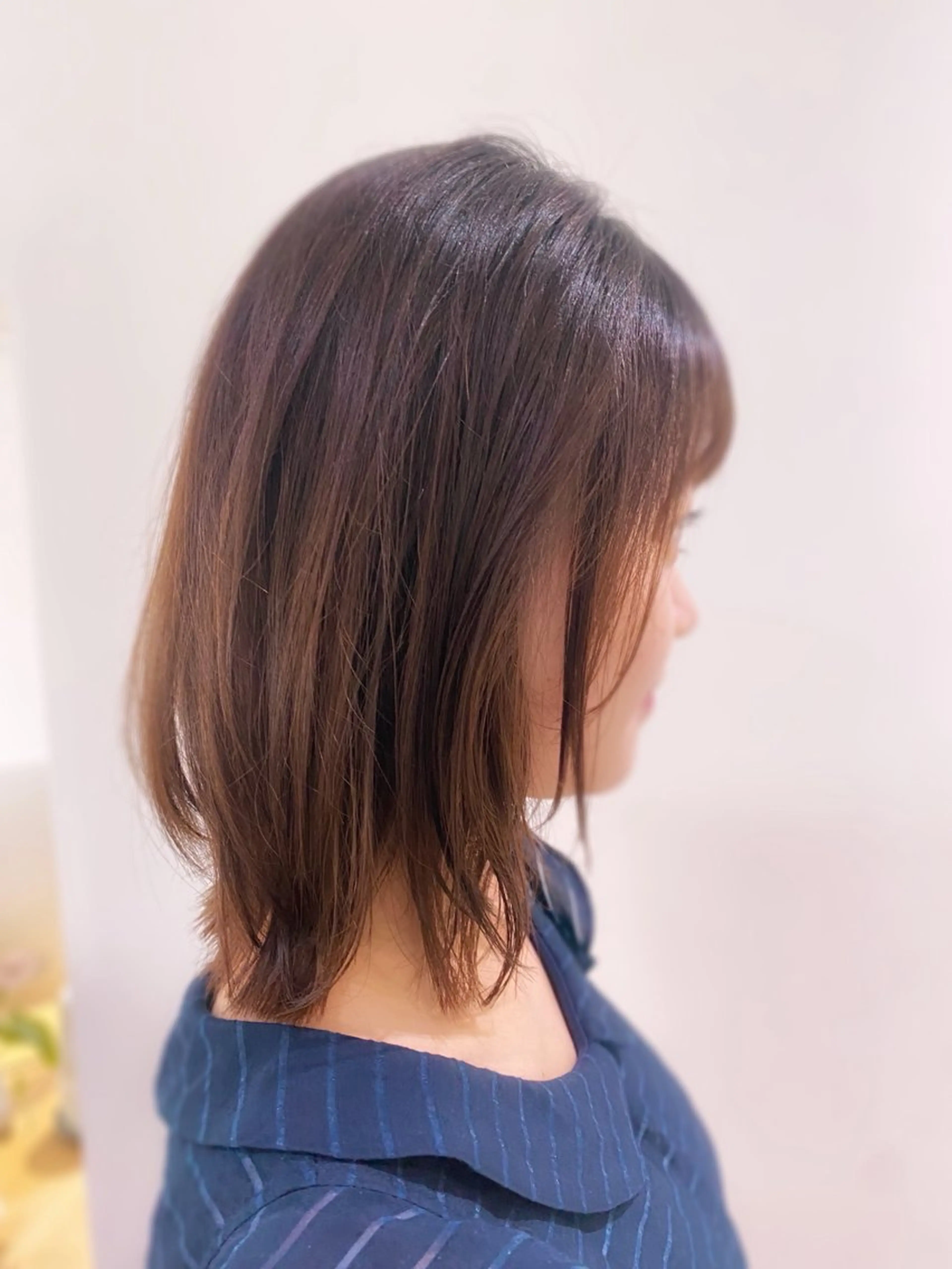 ミディアム 山川 佳奈のヘアスタイル