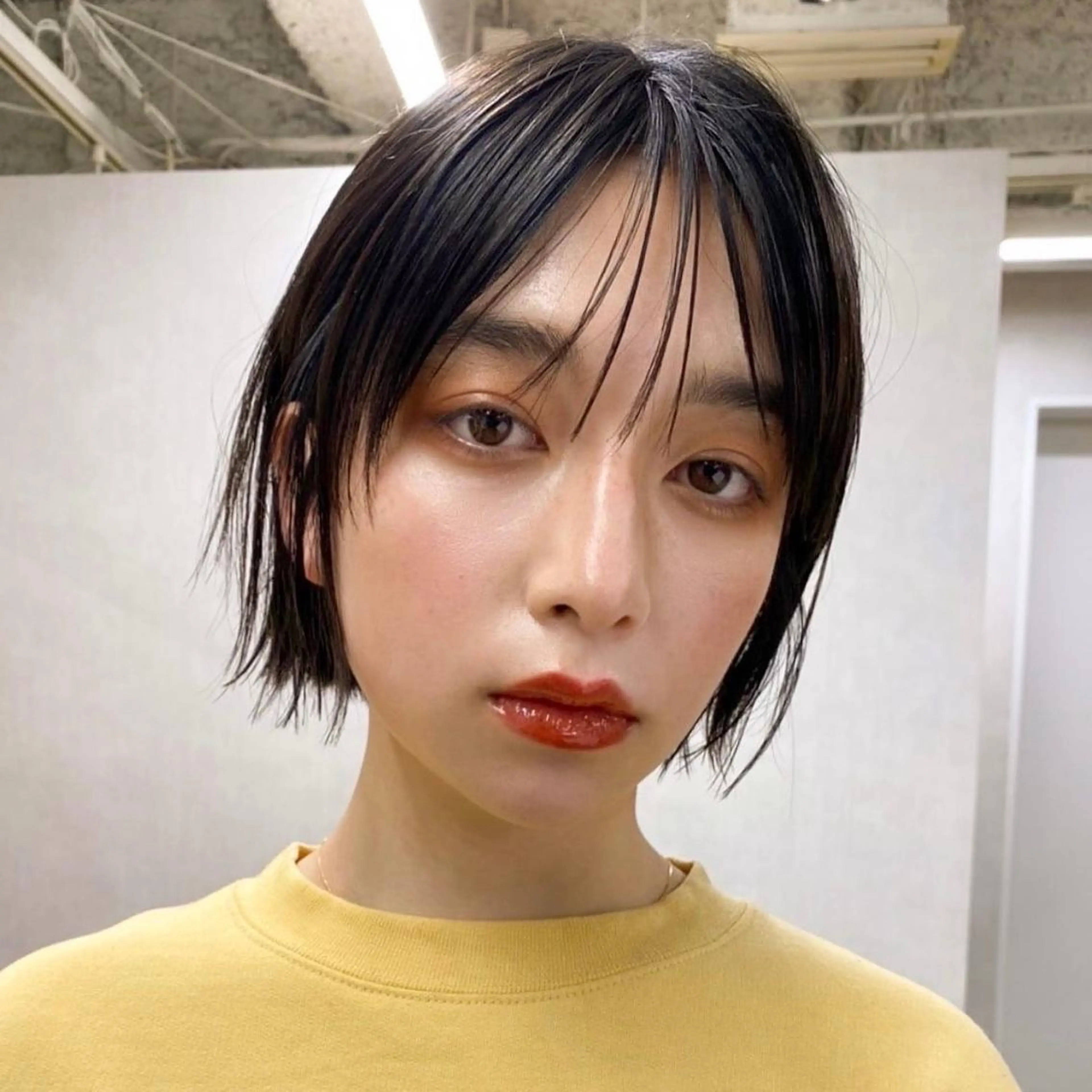 ショート カラー ボブ カット ヘアカラー トリートメント 内野 龍海 / レイヤーカットのヘアスタイル