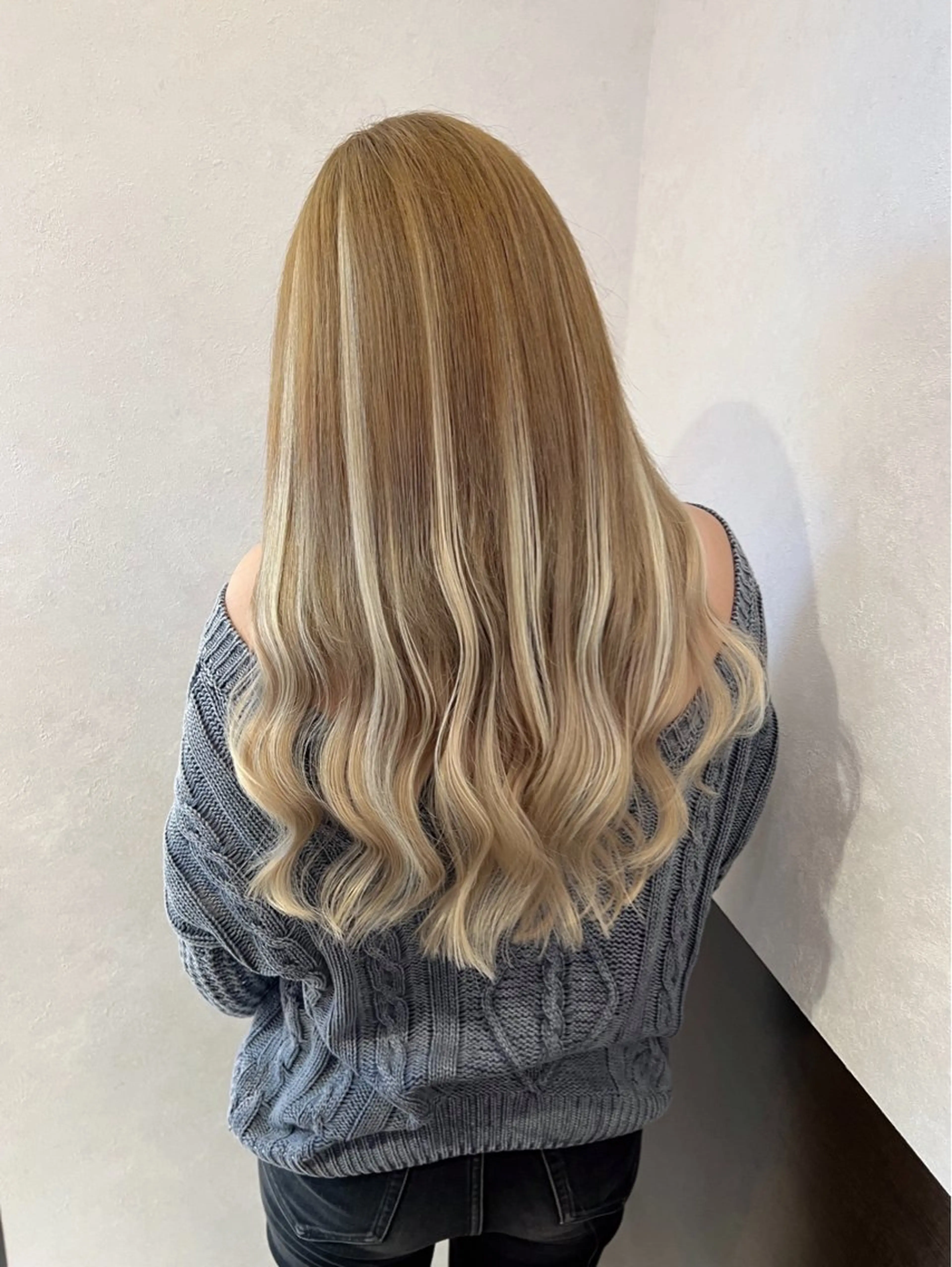 ロング 🖤複雑履歴ブリーチ Mizuki 🖤のヘアスタイル