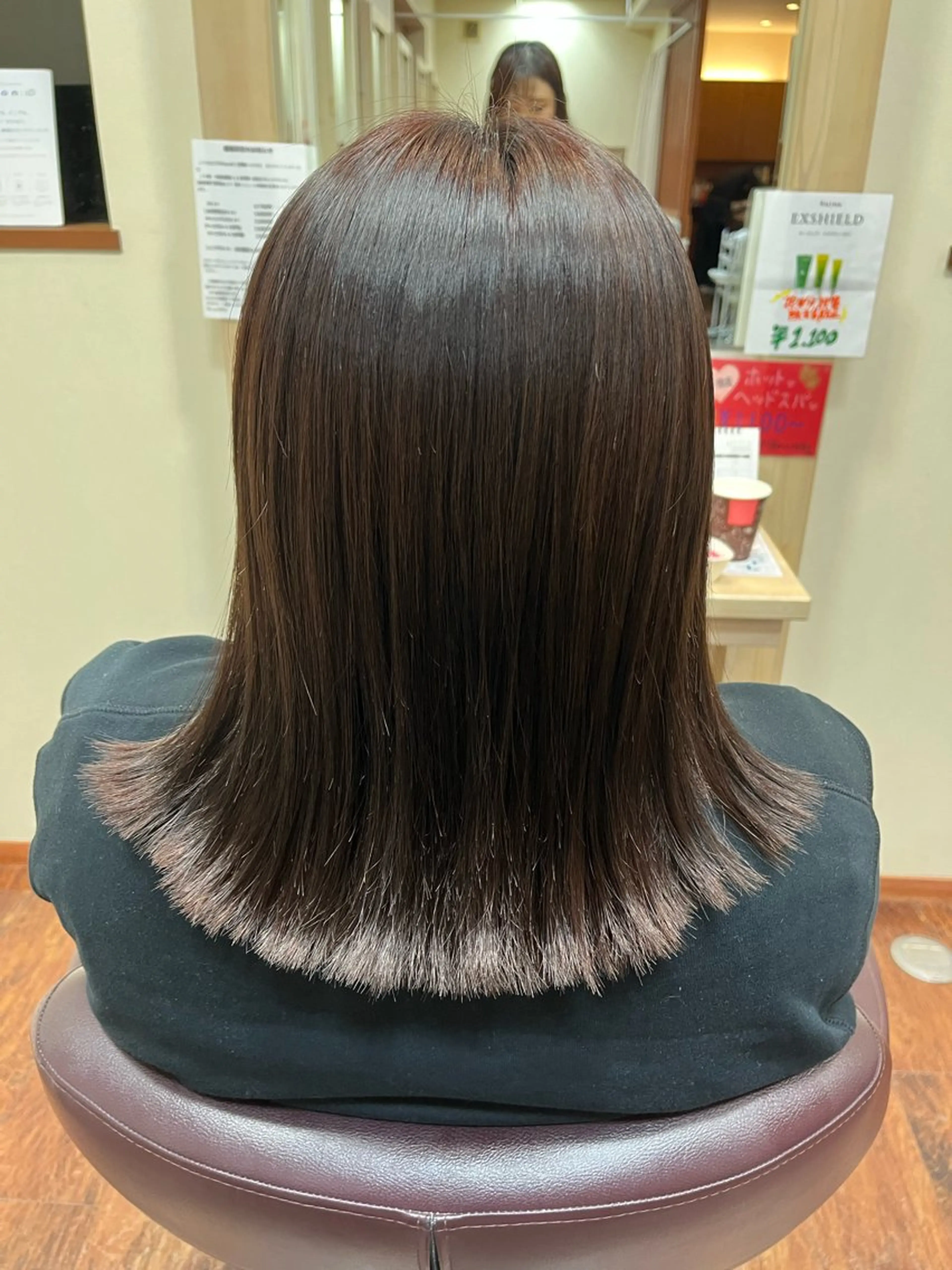 ミディアム カラー 水口 真穂のヘアスタイル