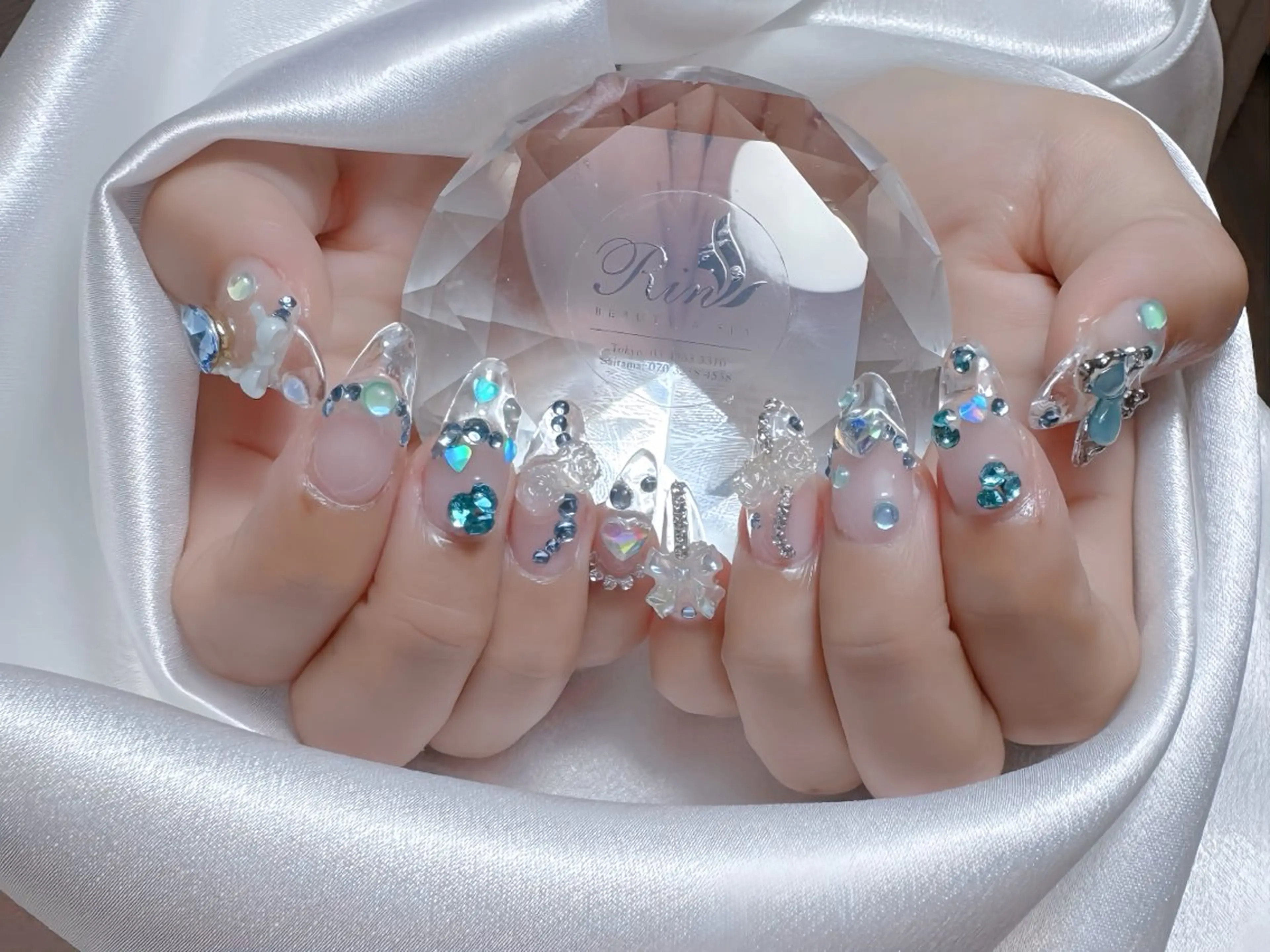 ネイル アートネイル チークネイル ジェルネイル ロングネイル マグネットネイル ハンドネイル Rin Nail 新大久保店のネイルデザイン