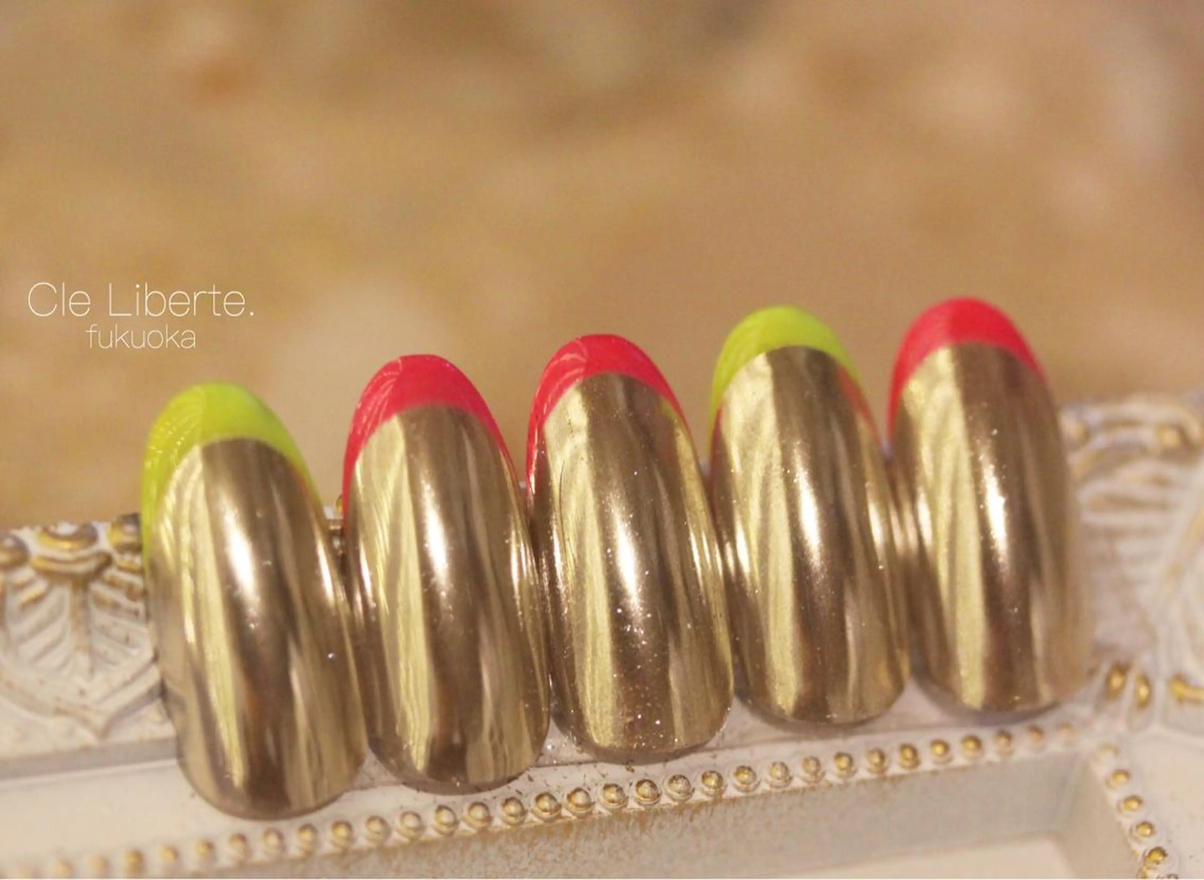 ネイル フレンチネイル ミラーネイル Elio 国泰寺のネイルデザイン