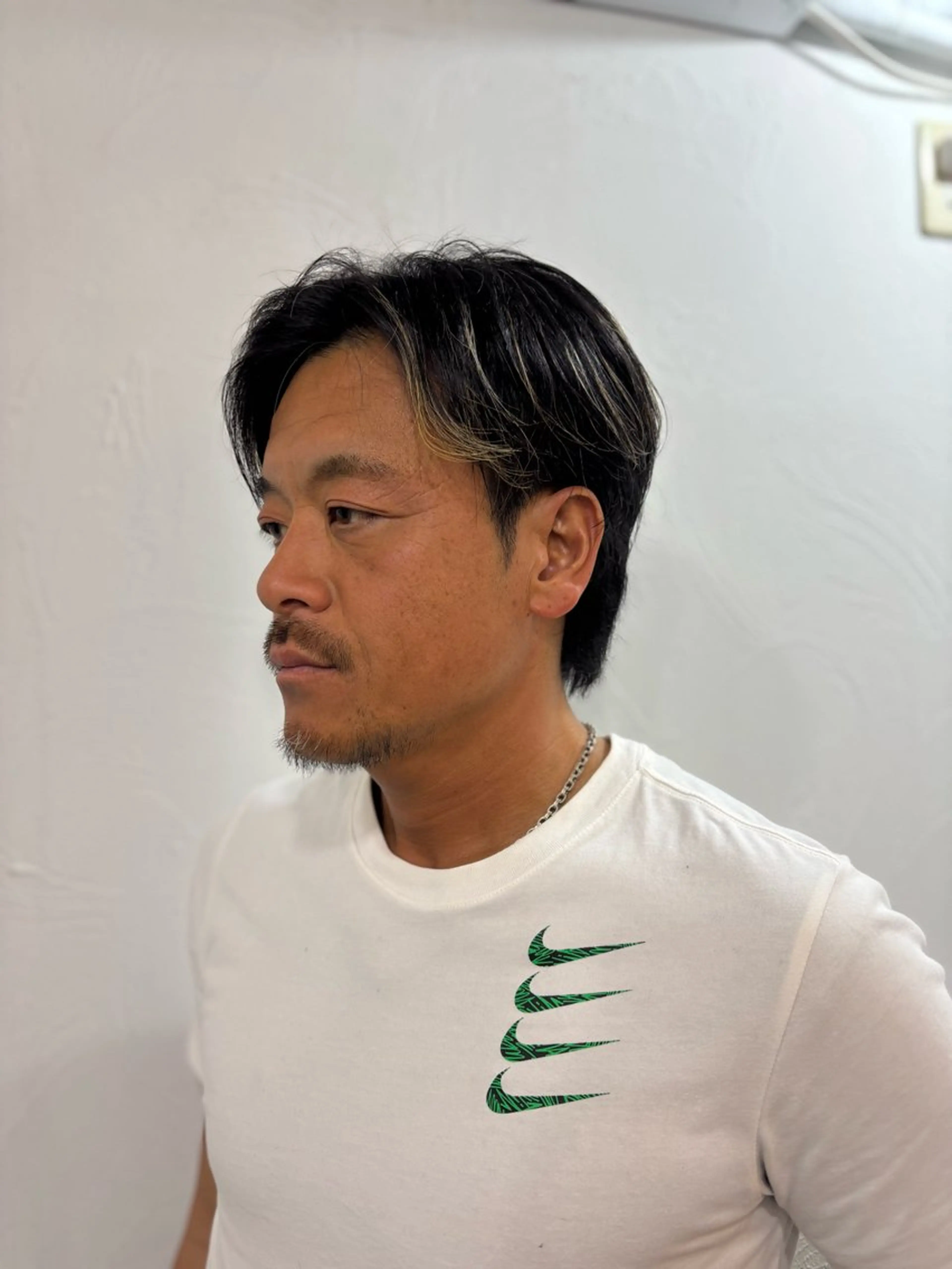 ショート 越坂部 桃子のヘアスタイル