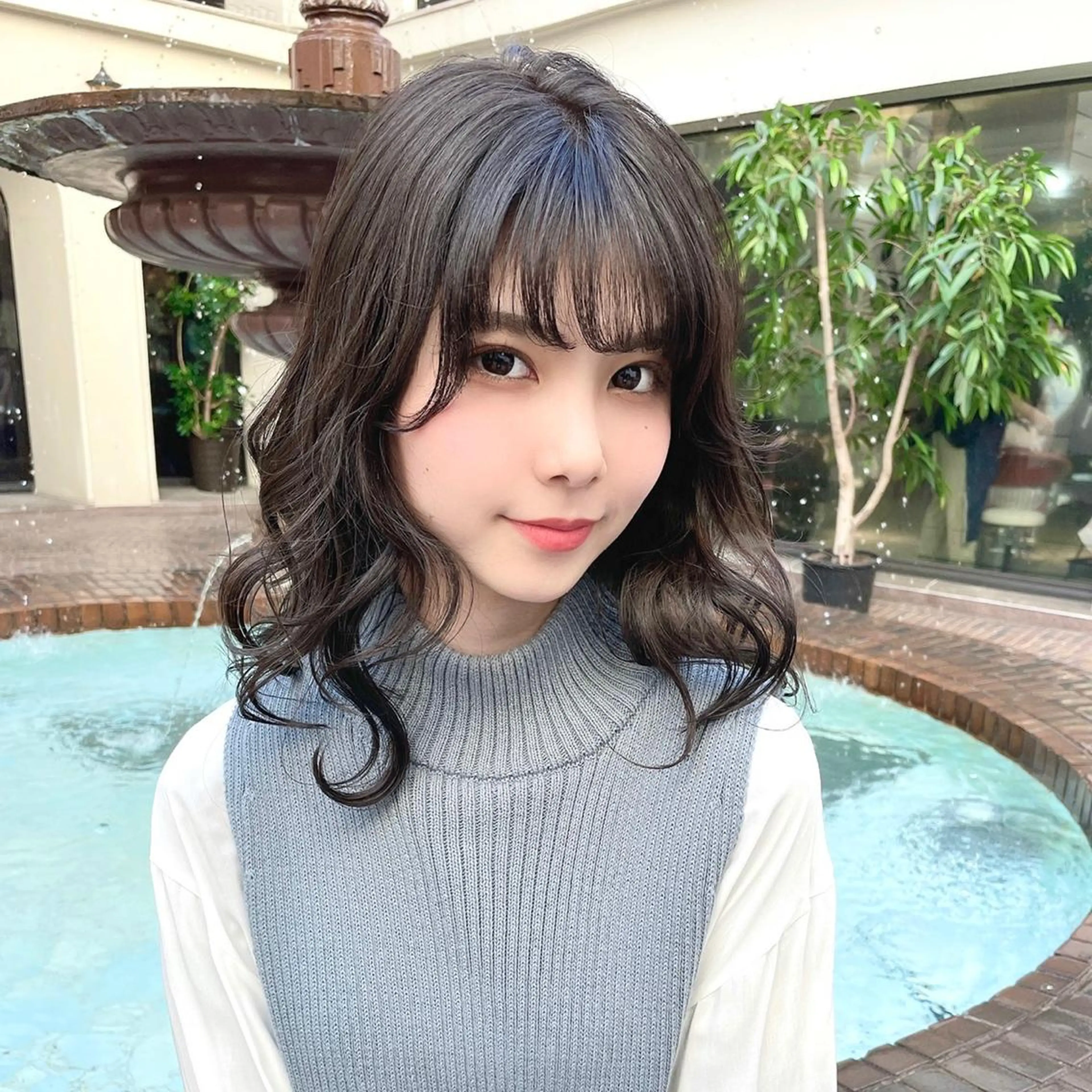 セミロング パーマ ブリーチなし✨艶髪 カラー𓃲YAGIのヘアスタイル