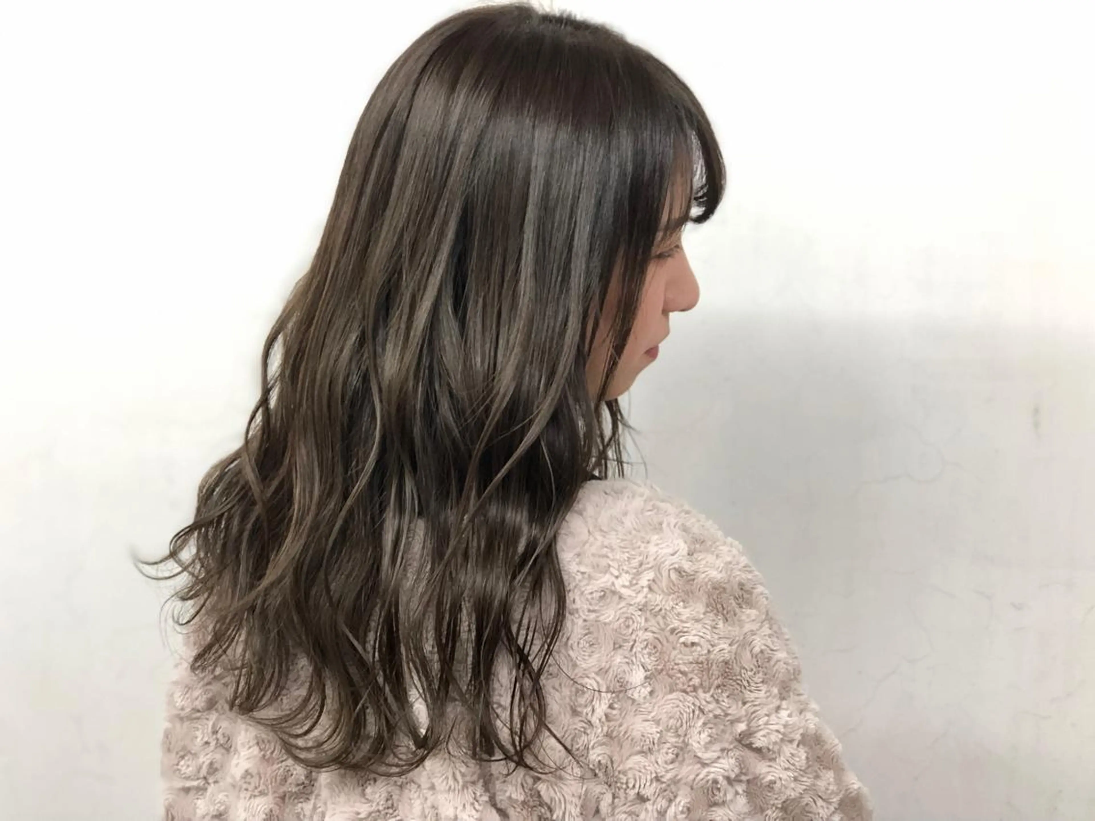 セミロング カラー 及川 祐輔のヘアスタイル