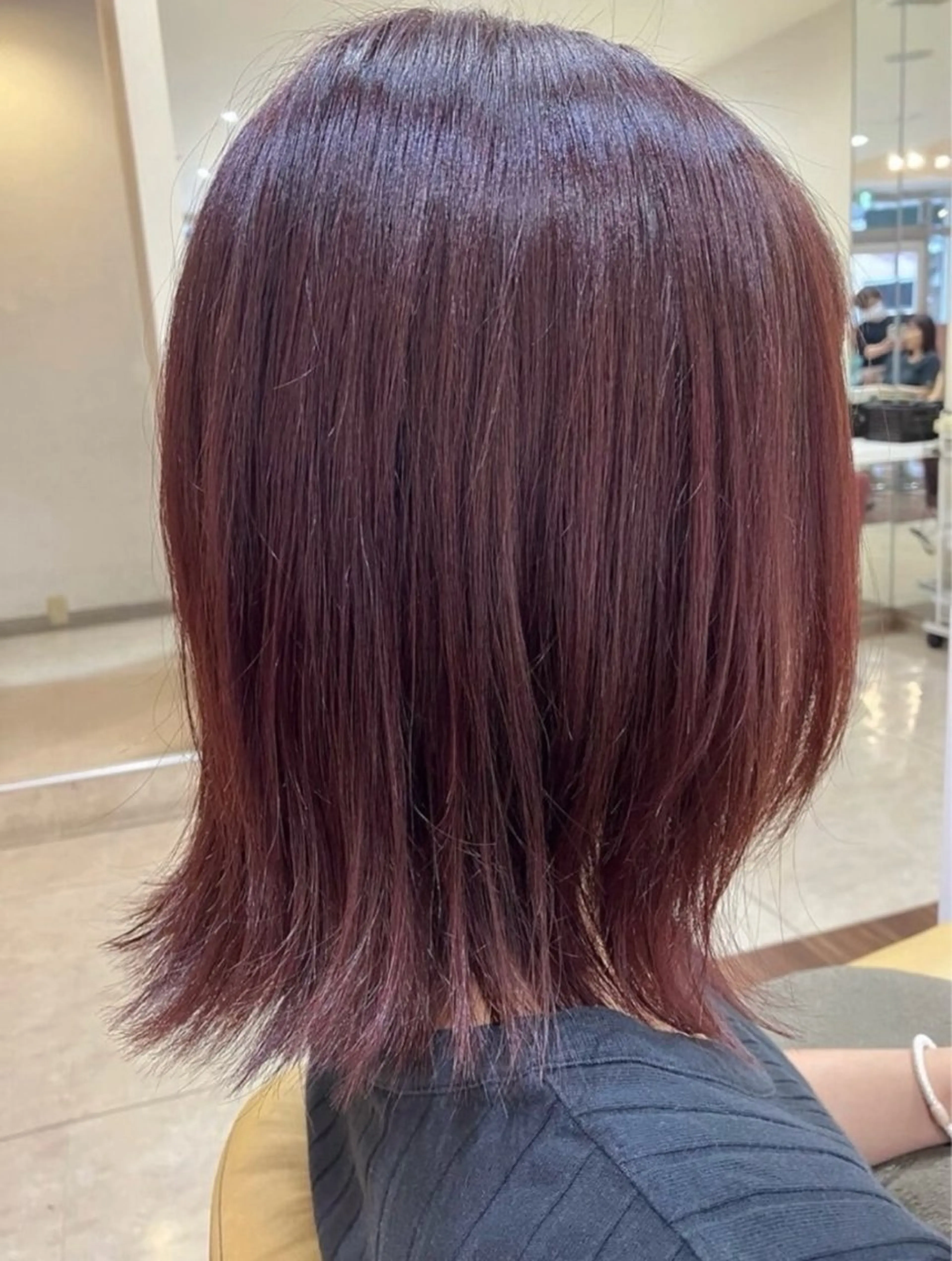 カラー 上村 里奈のヘアスタイル